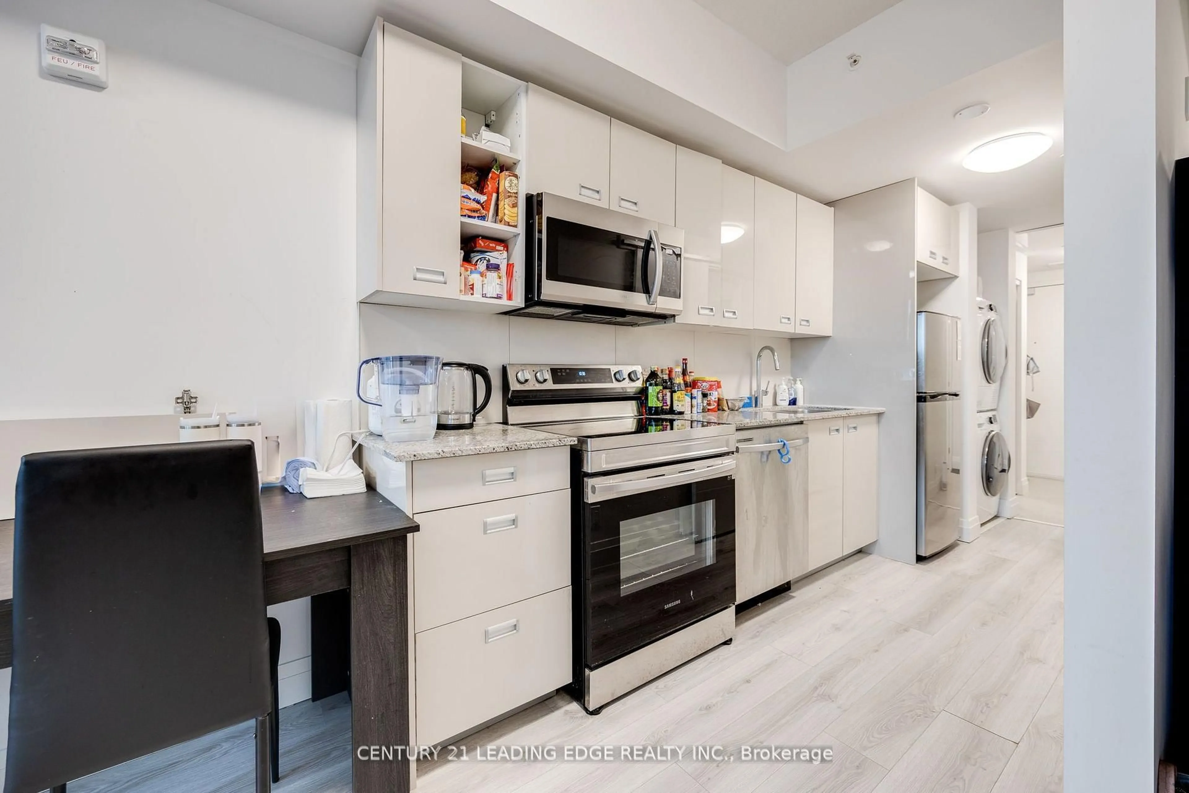 Standard kitchen, unknown for 652 Princess St #521, Kingston Ontario K7L 1E5