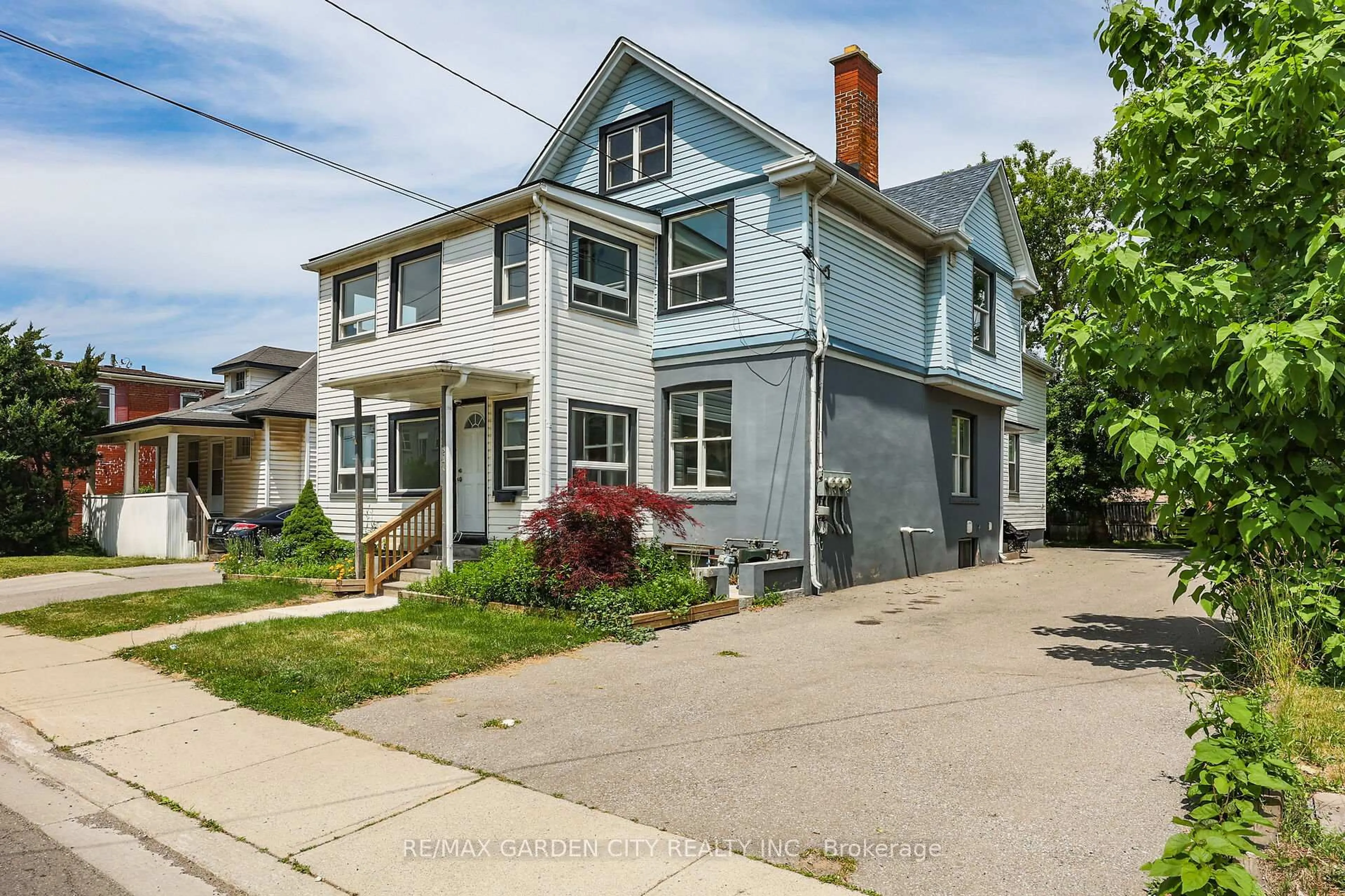 Unknown for 224 Ontario St, St. Catharines Ontario L2R 5L1