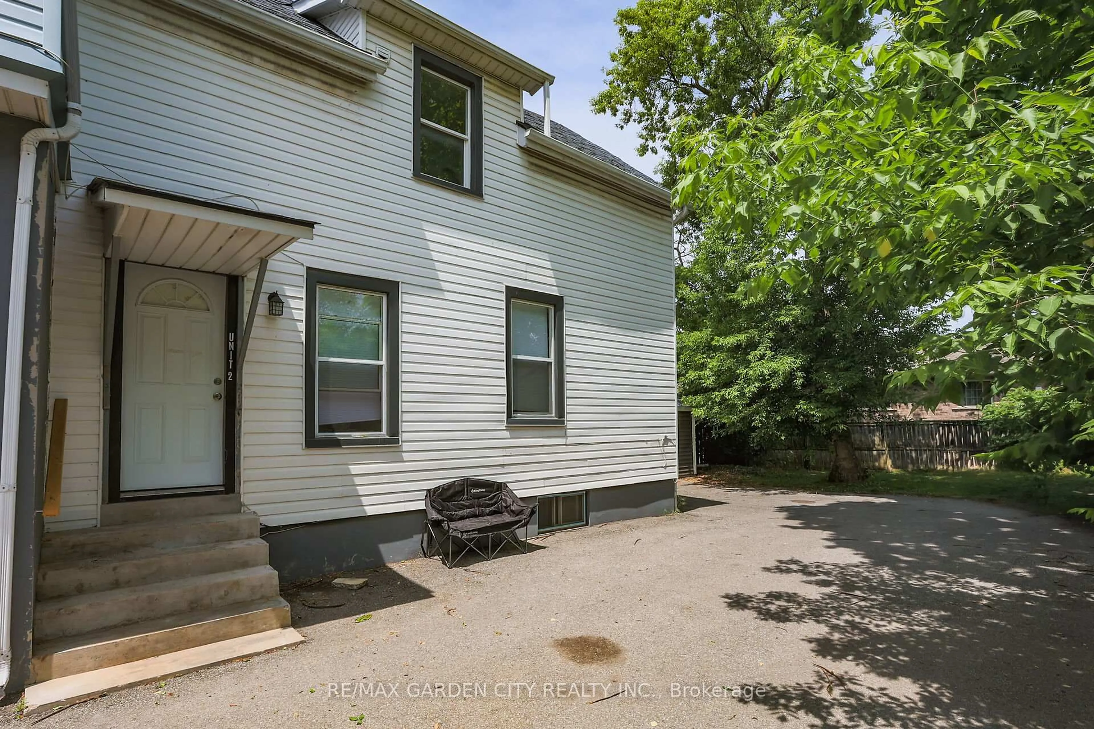 Unknown for 224 Ontario St, St. Catharines Ontario L2R 5L1