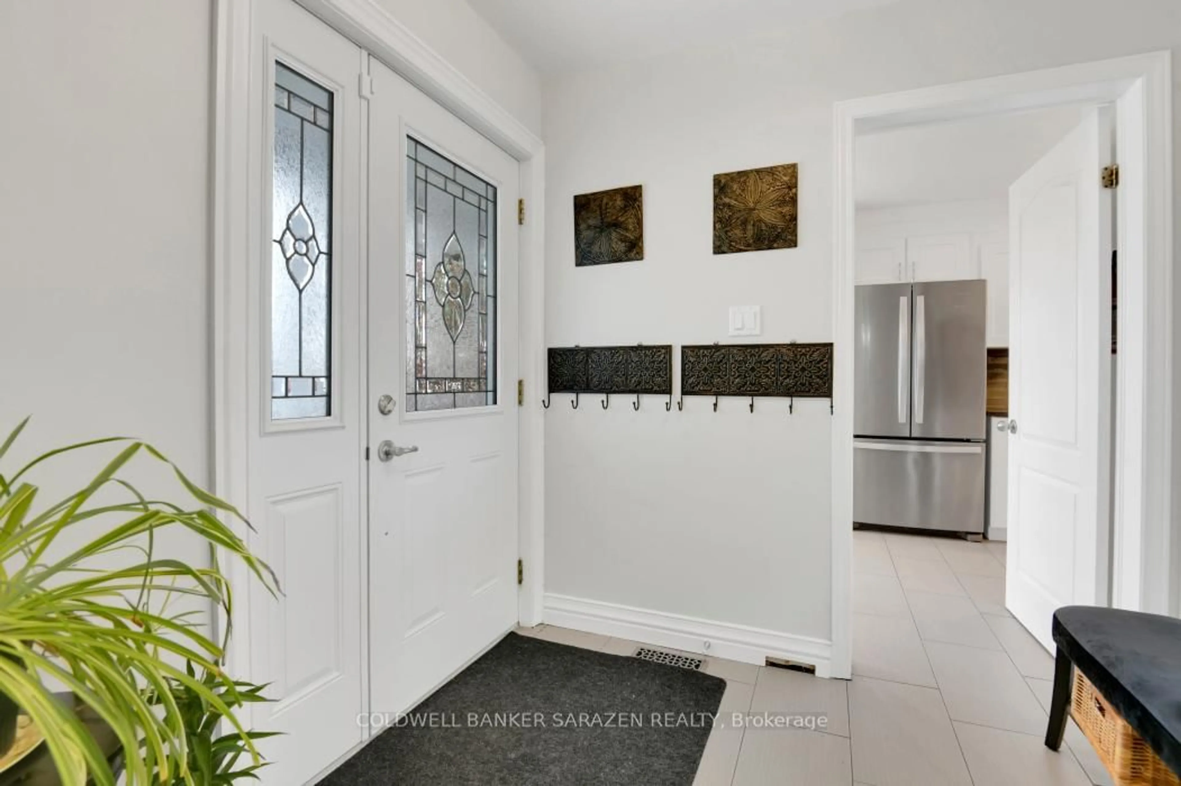 Indoor entryway for 85 Vesta St, Nepean Ontario K2J 3Z2