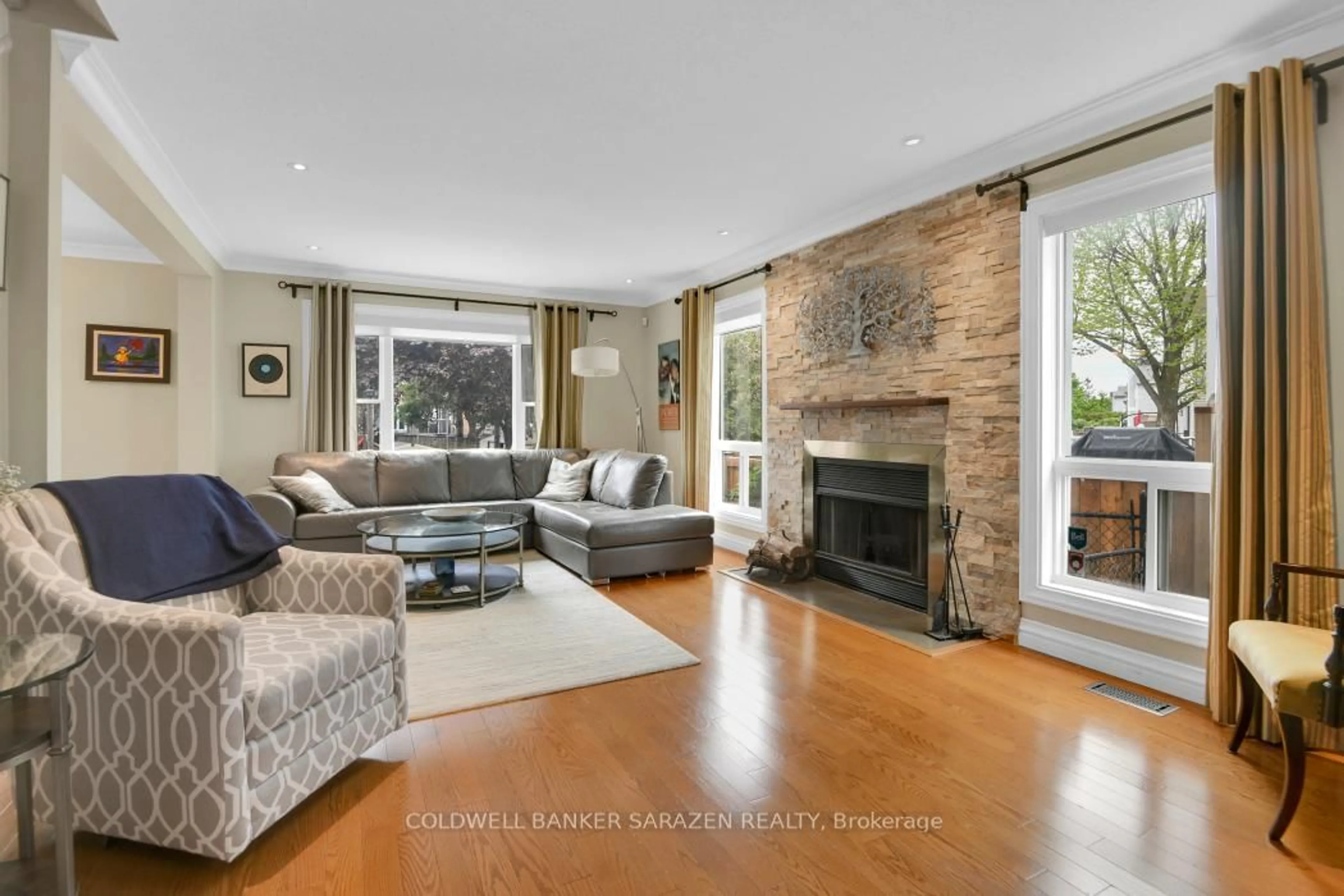 Living room with furniture, unknown for 85 Vesta St, Nepean Ontario K2J 3Z2