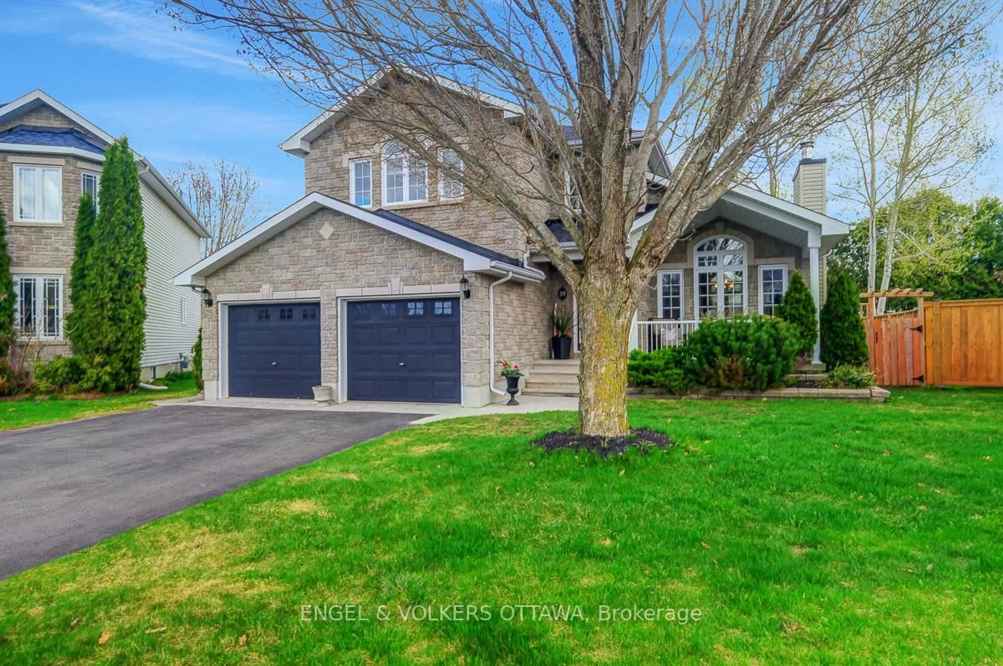 Unknown for 59 Frontenac Blvd, Russell Ontario K0A 1W0