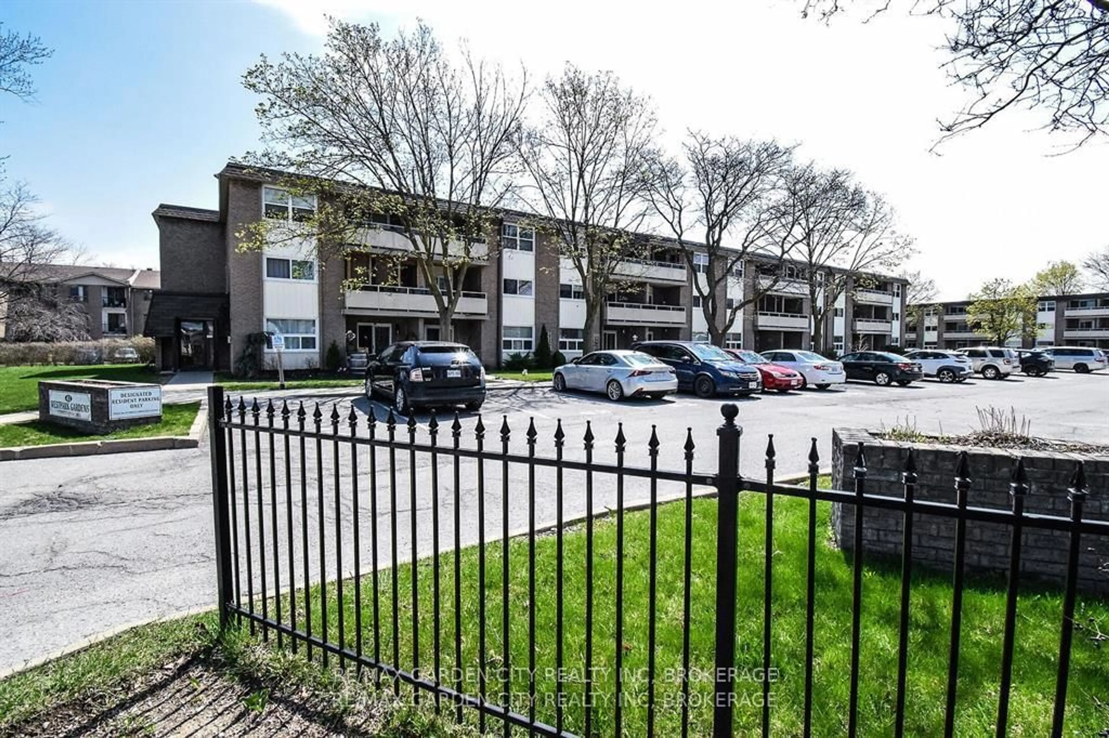 A pic from outside/outdoor area/front of a property/back of a property/a pic from drone, street for 41 Rykert St #105, St. Catharines Ontario L2S 3A4