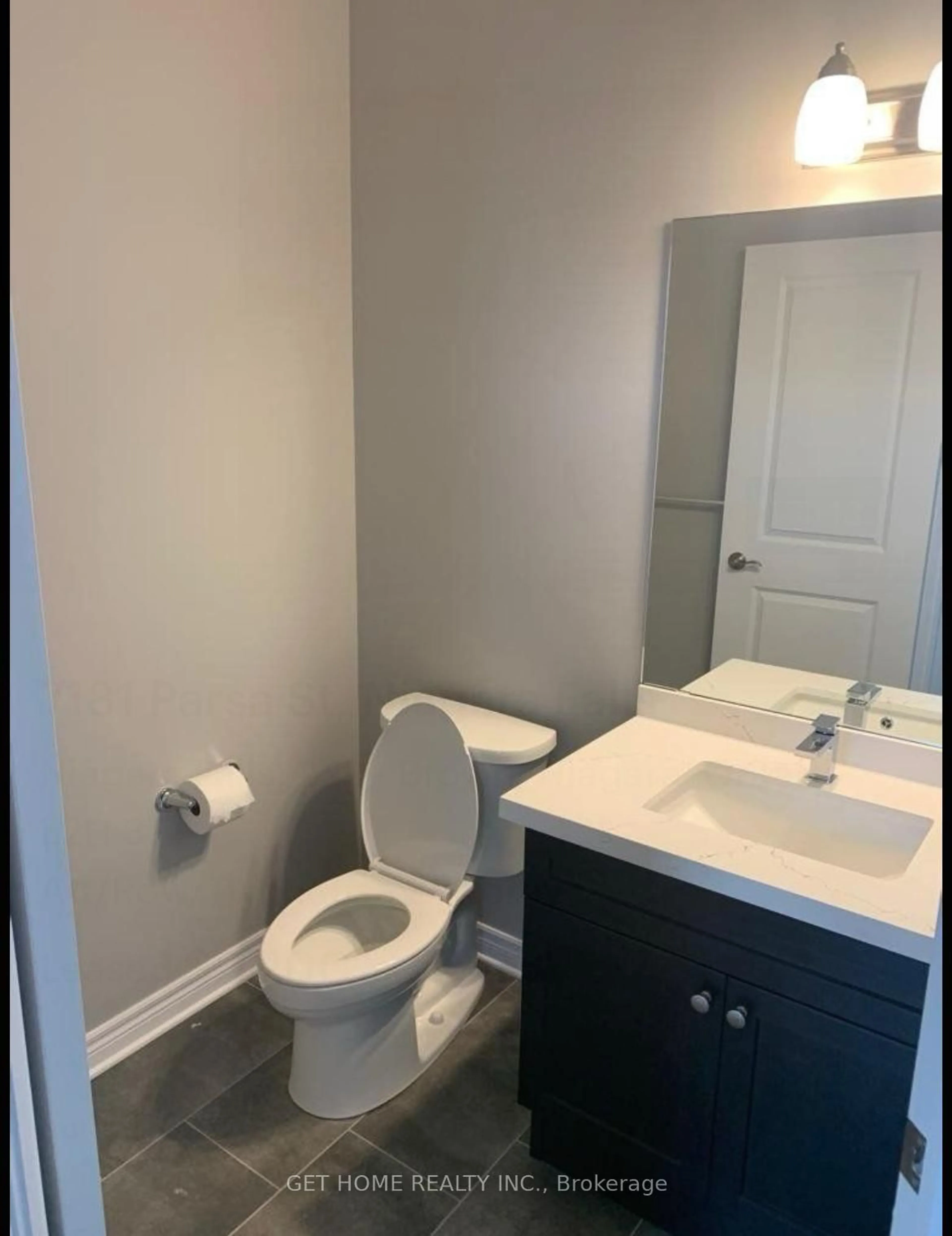 Standard bathroom, unknown for 7181 Parsa St, Niagara Falls Ontario L2H 3T1