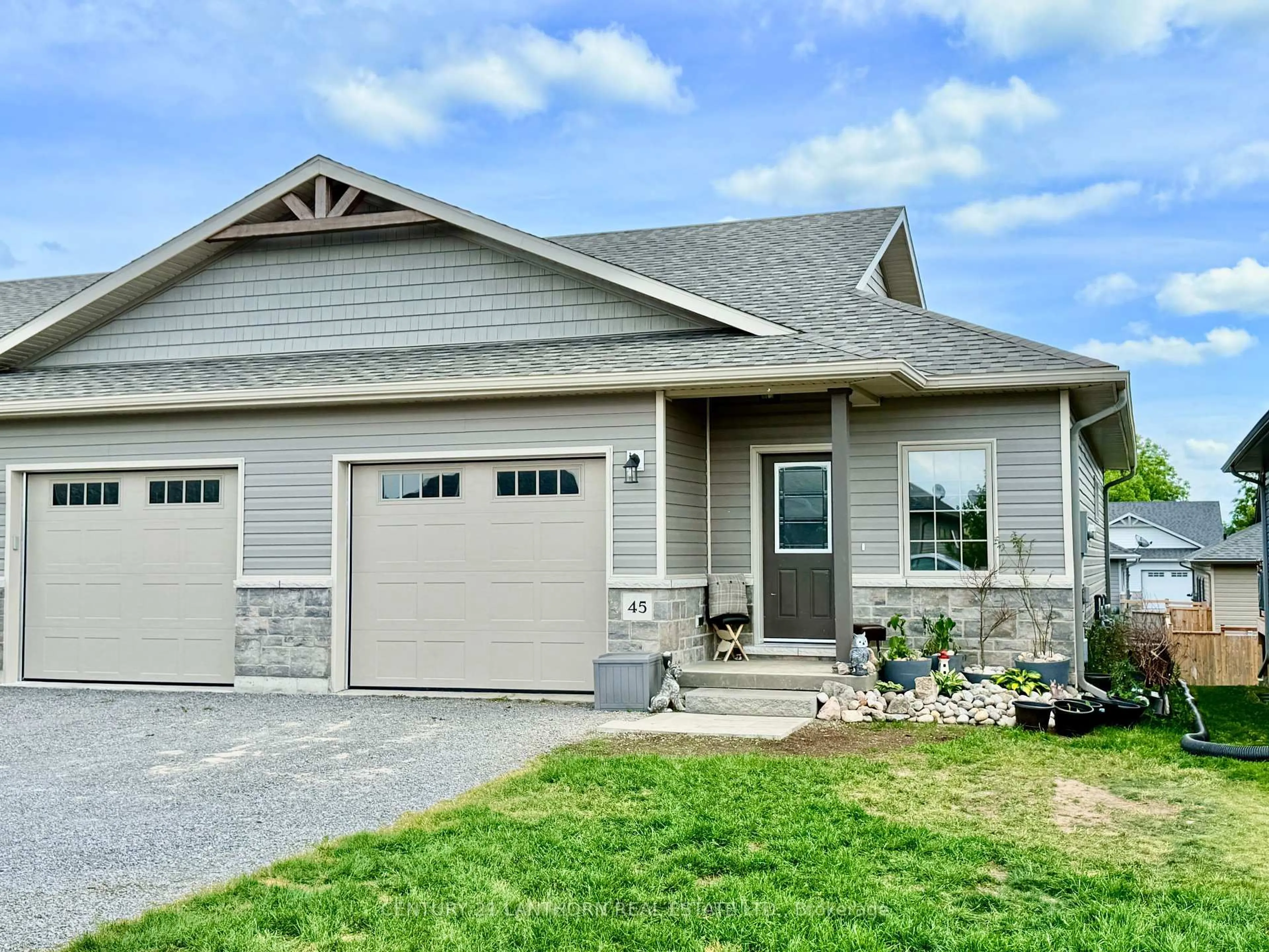 Home with vinyl exterior material, street for 45 Barley Tr, Stirling Ontario K0K 3E0