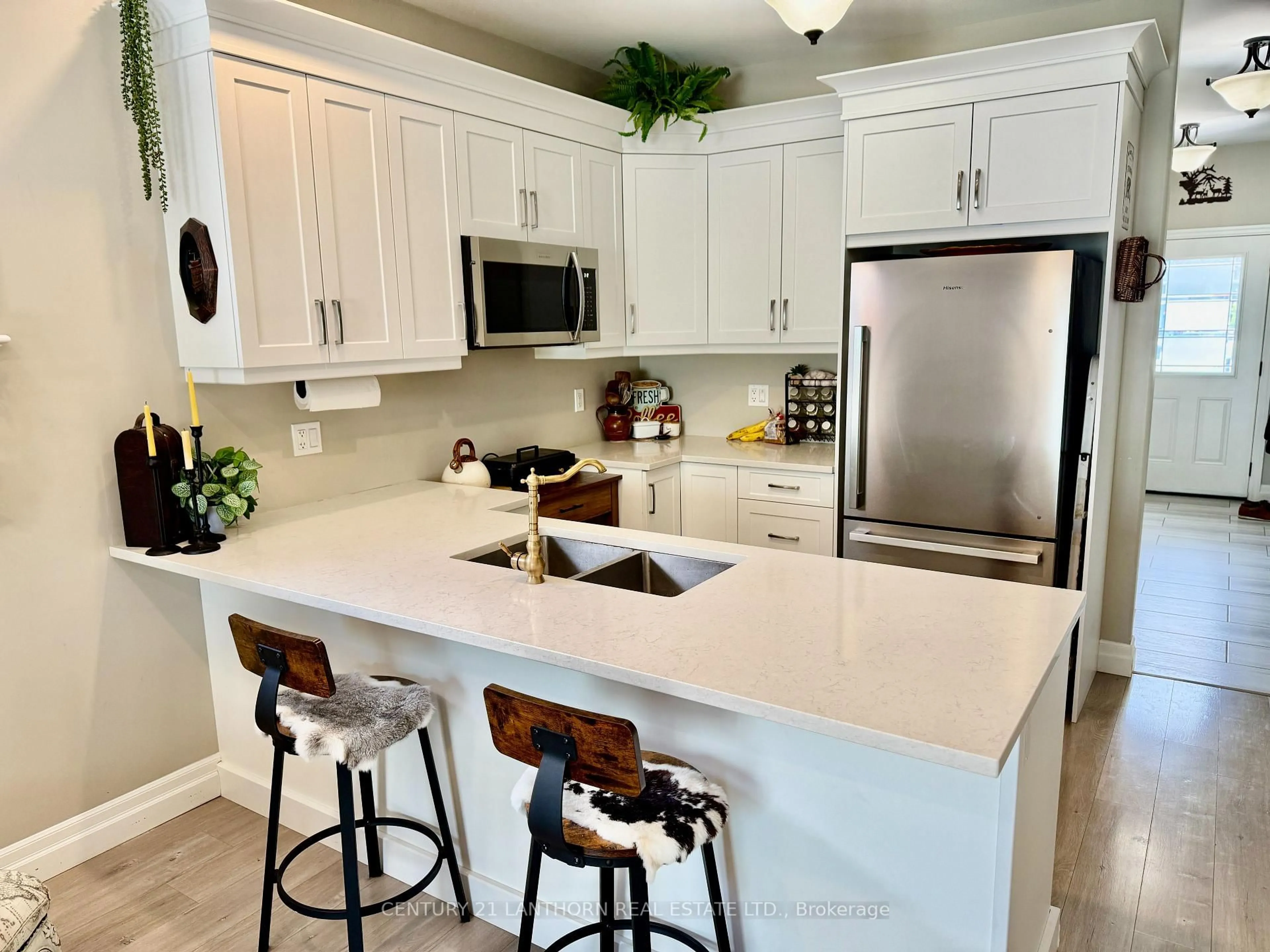 Open concept kitchen, ceramic/tile floor for 45 Barley Tr, Stirling Ontario K0K 3E0
