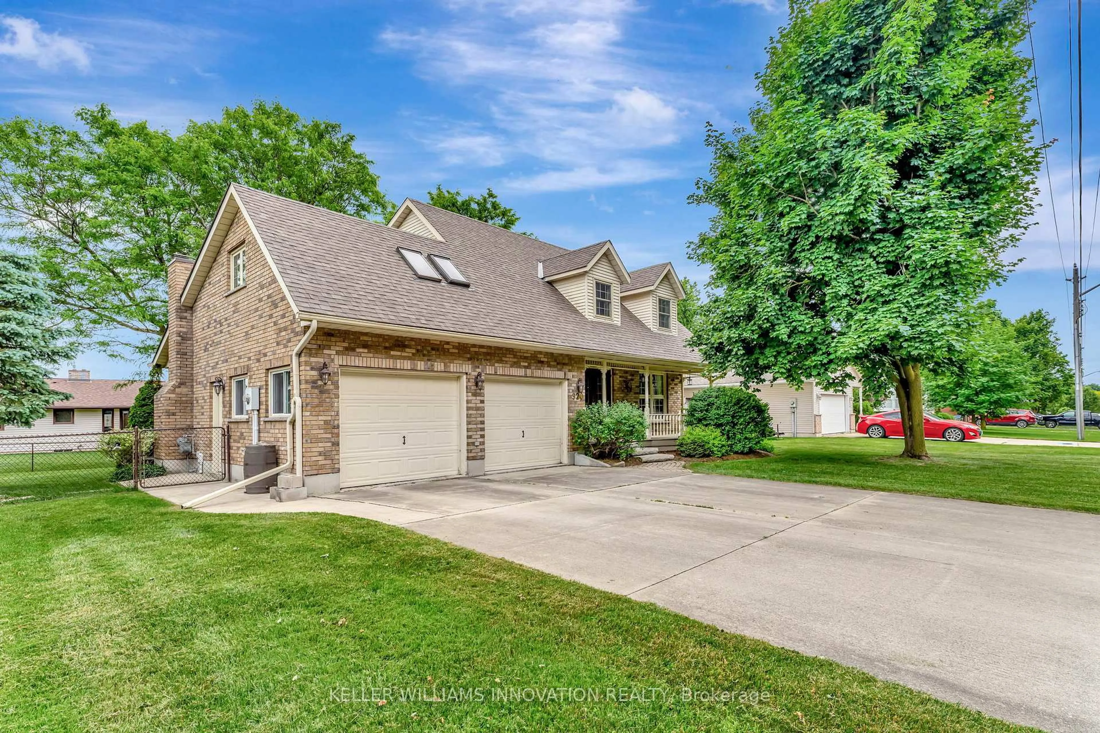 Home with brick exterior material, street for 920 Walton Ave, North Perth Ontario N4W 3R9