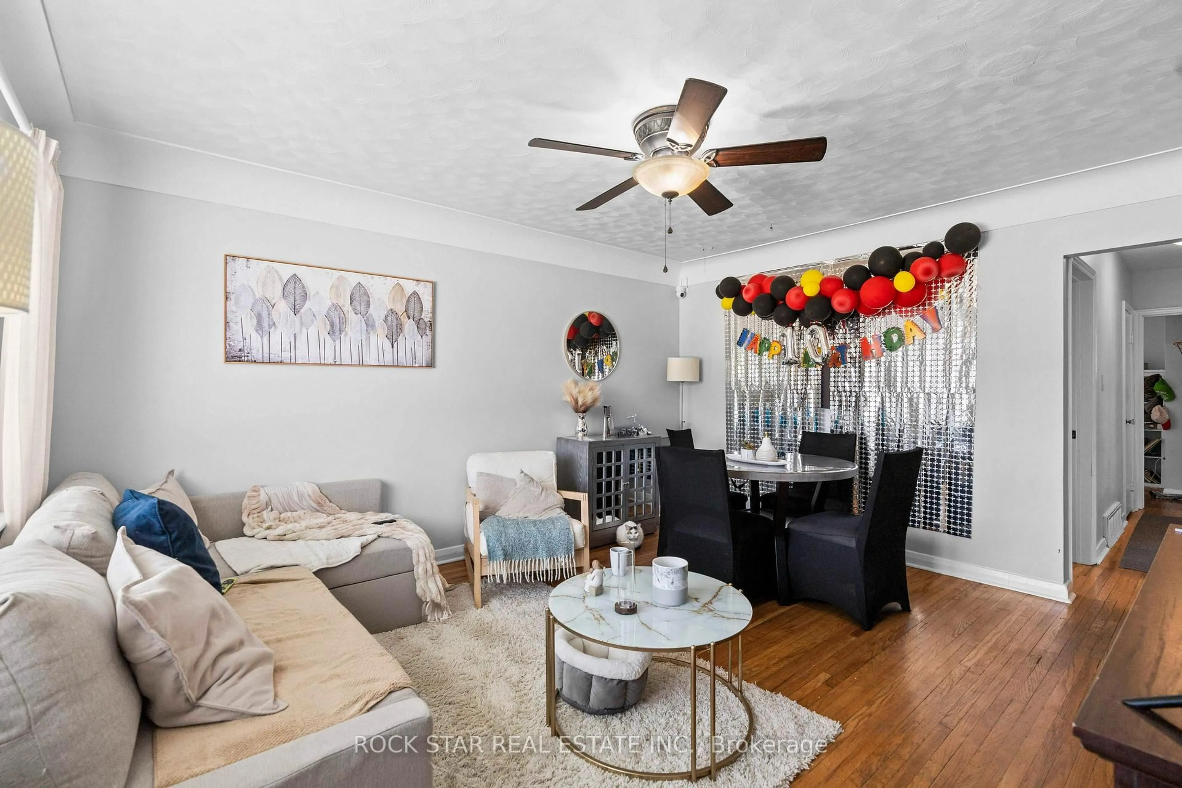 Living room with furniture, unknown for 768 Tenth Ave, Hamilton Ontario L8T 2G3