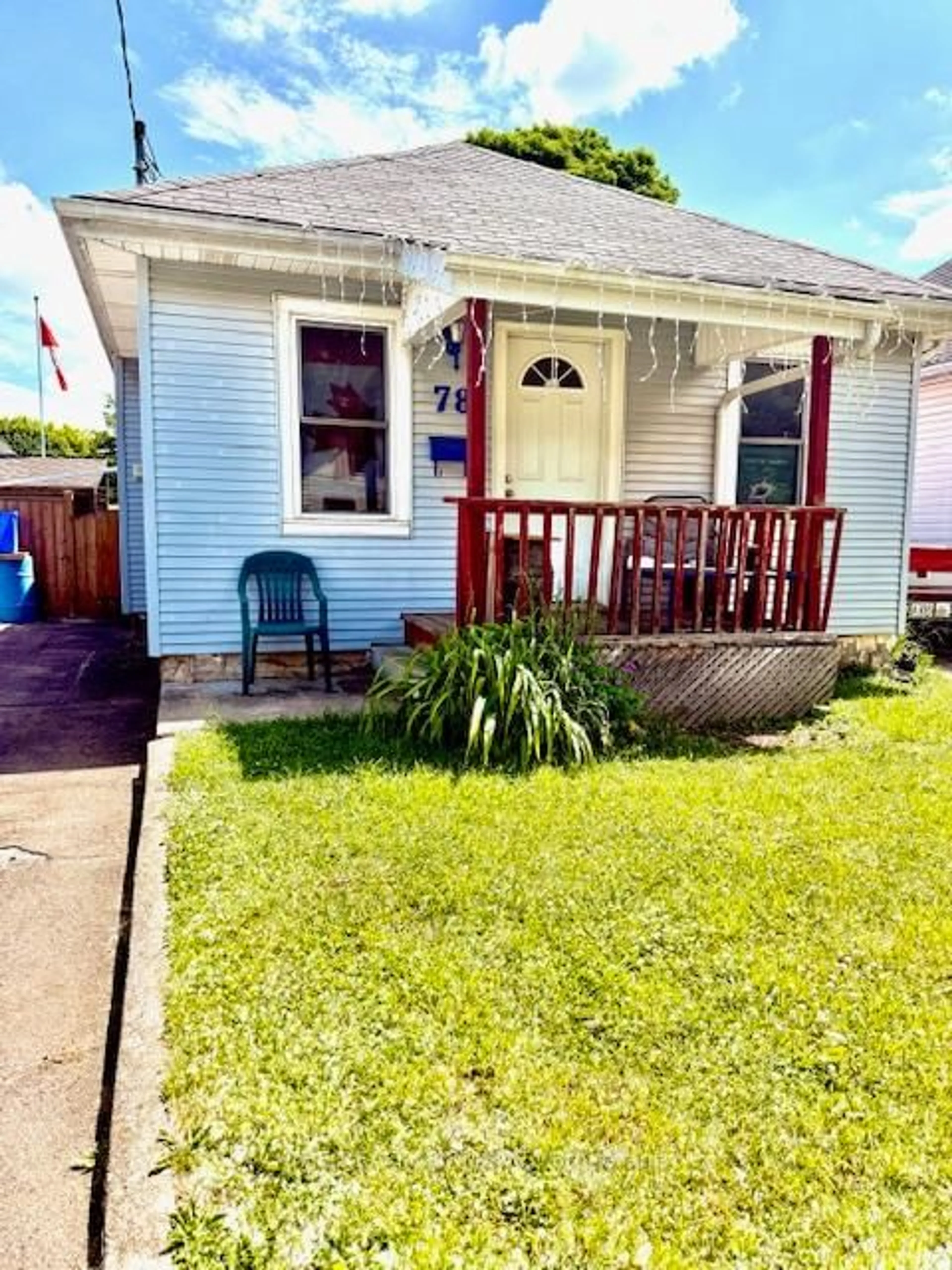 Home with vinyl exterior material, street for 78 ST JULIEN St, London East Ontario N5Z 2M6