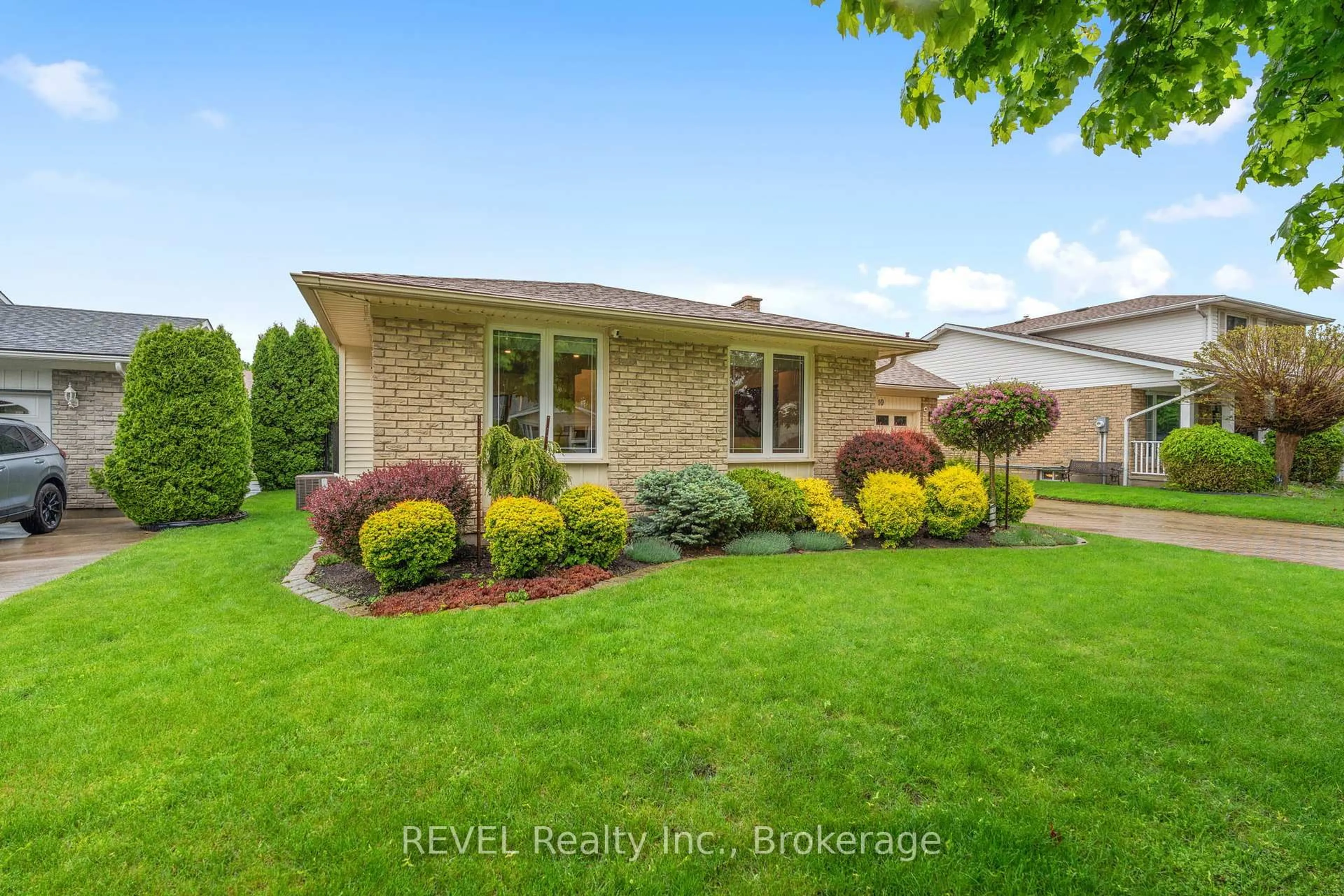 Unknown for 10 Belair Dr, St. Catharines Ontario L2N 6W5
