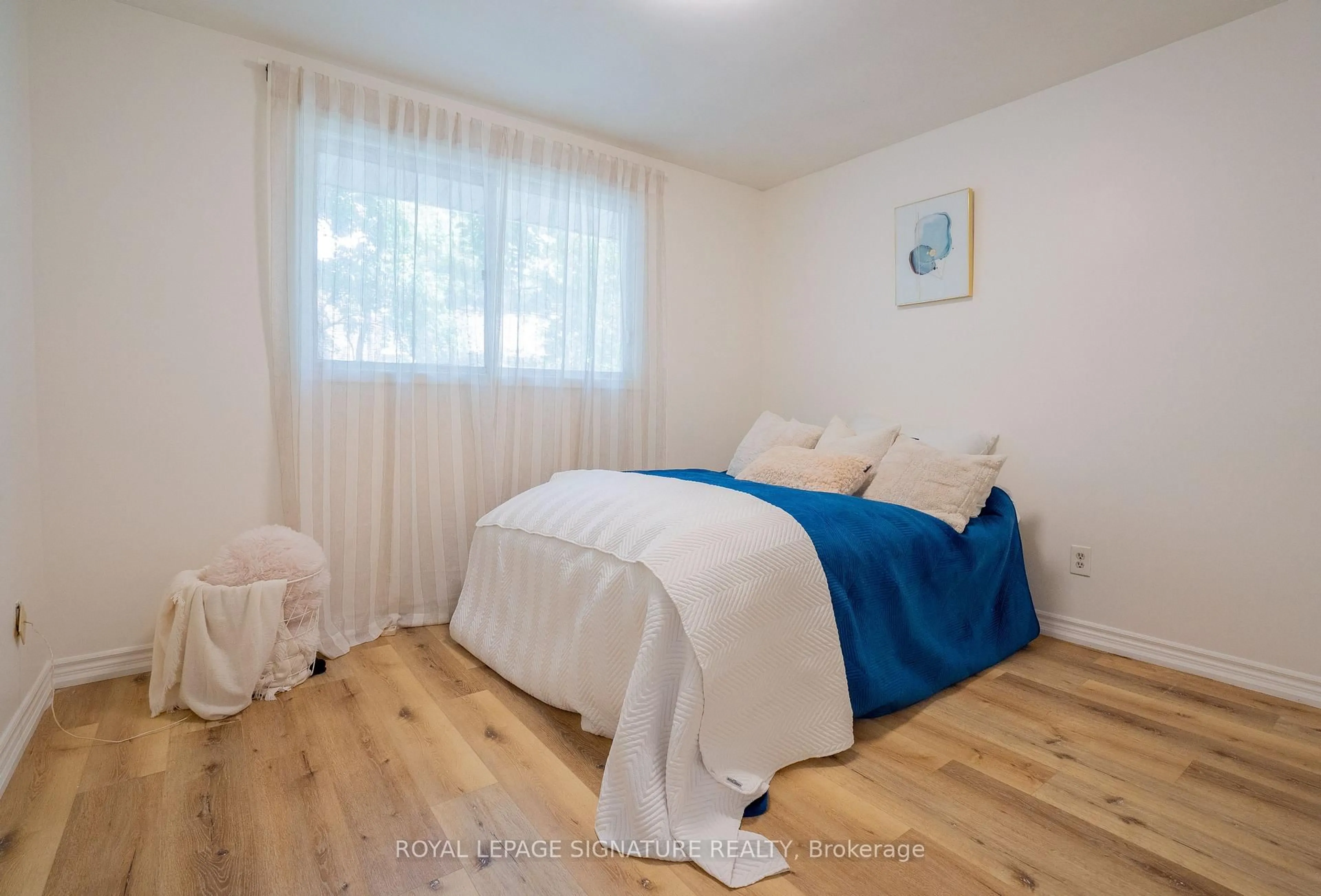 Bedroom with bed, wood/laminate floor for 88 Conway Dr, Kitchener Ontario N2A 2C5