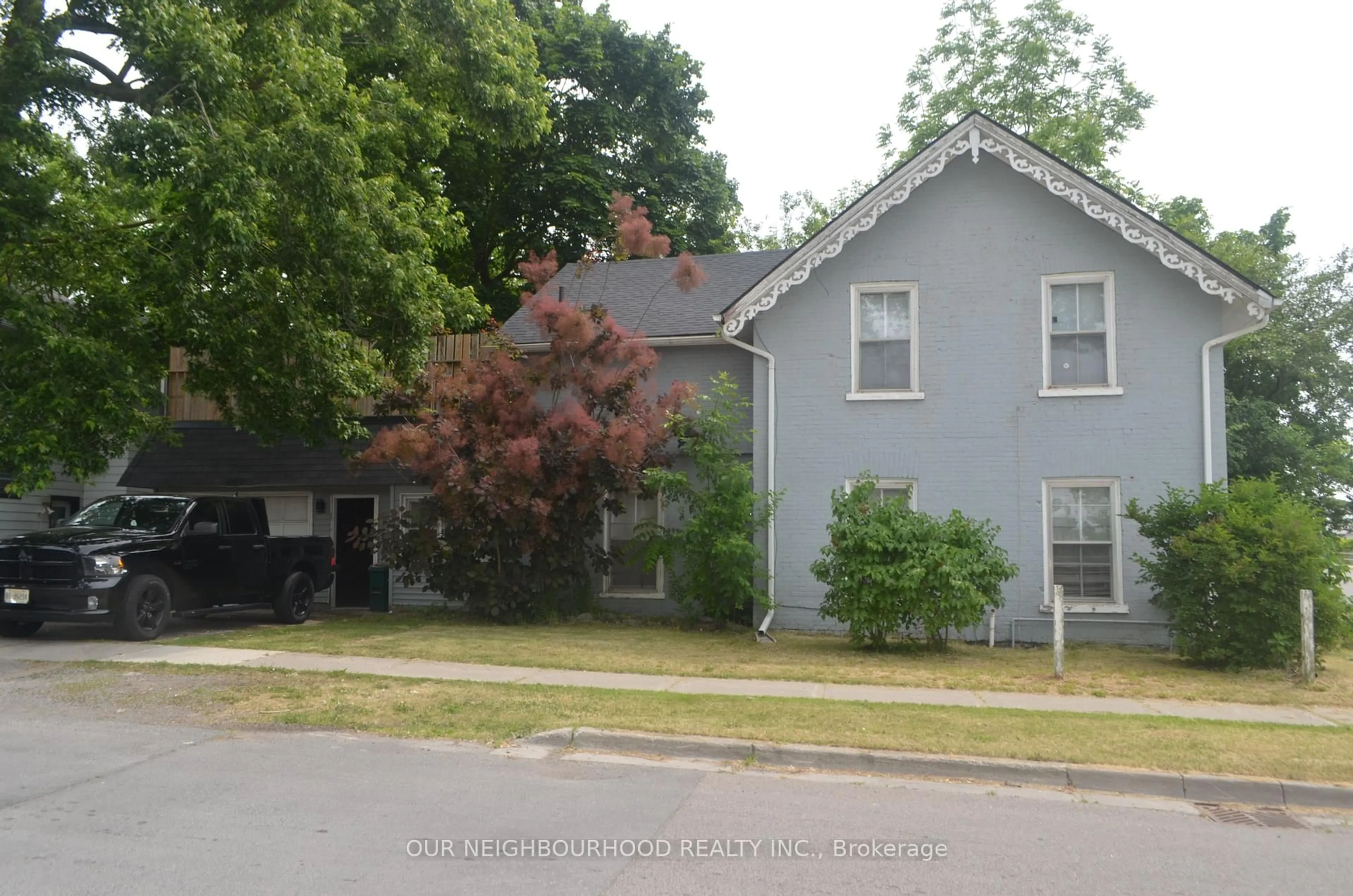 Unknown for 162 Dundas St, Belleville Ontario K8N 1C8
