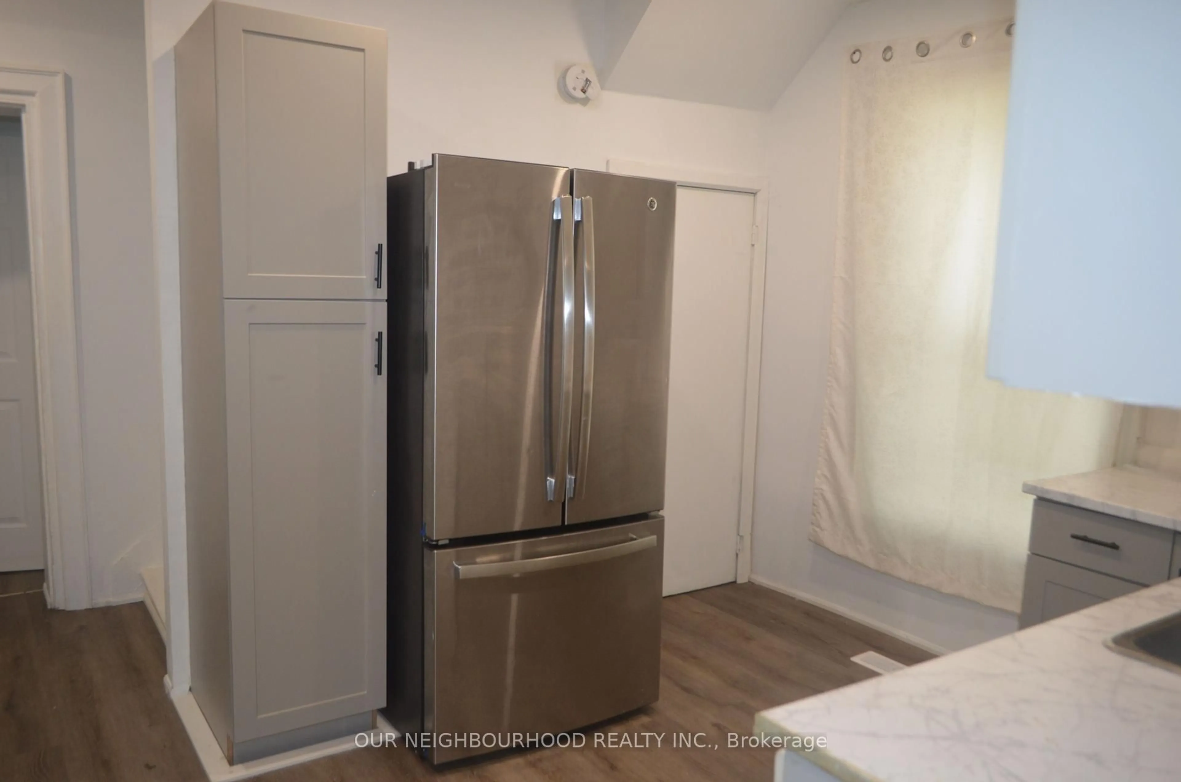 A pic of a room for 162 Dundas St, Belleville Ontario K8N 1C8