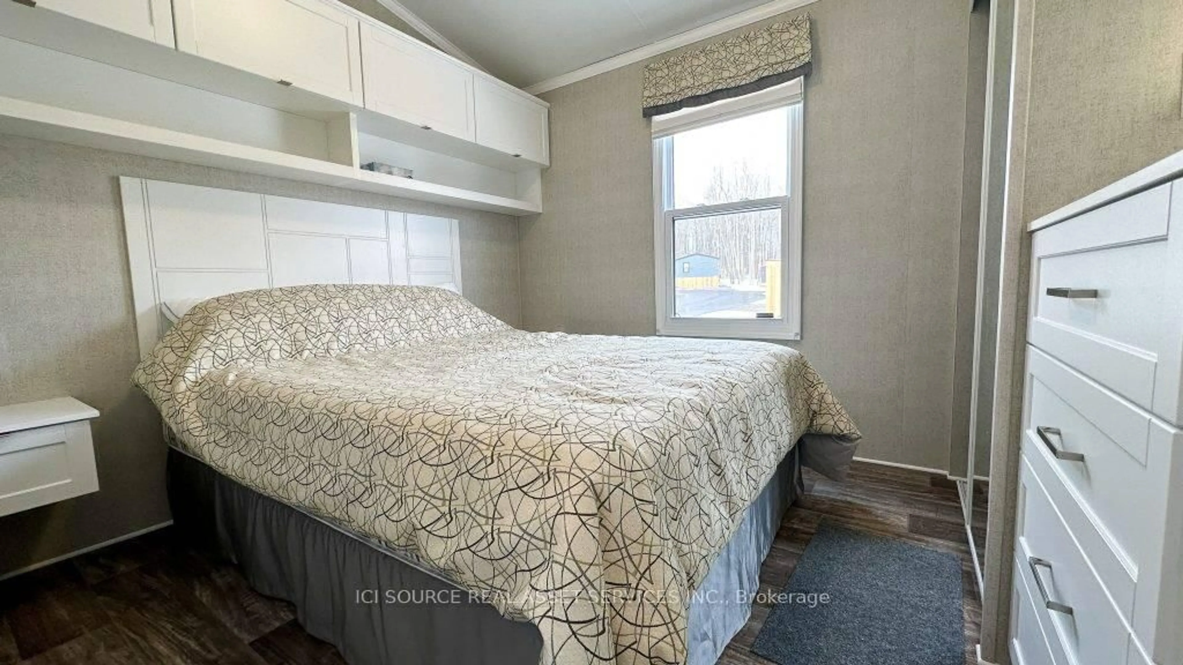 Bedroom with bed, unknown for 1235 Villiers Line #CHL049, Otonabee-South Monaghan Ontario K0L 2G0