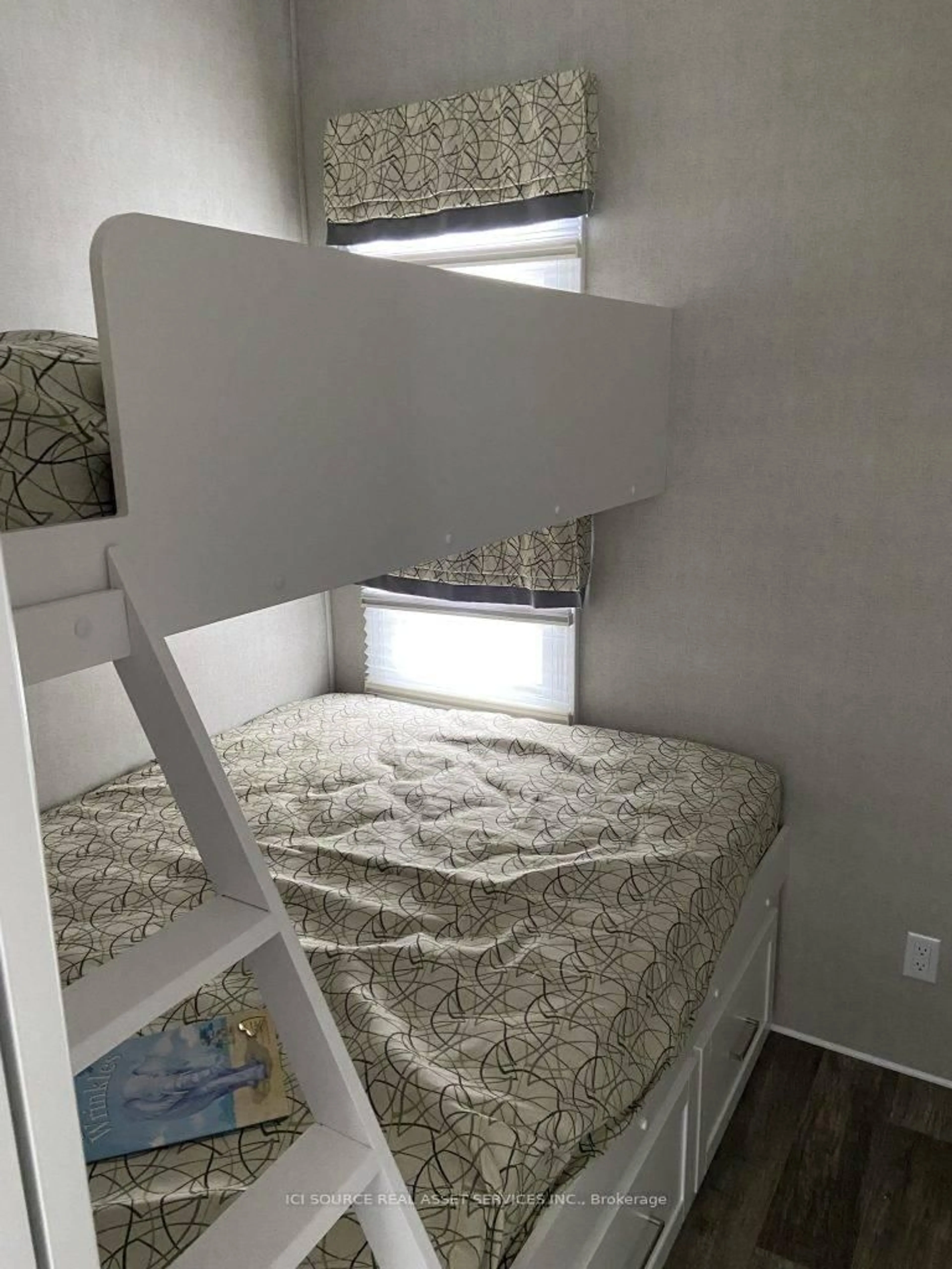 Bedroom with bed, unknown for 1235 Villiers Line #CHL049, Otonabee-South Monaghan Ontario K0L 2G0