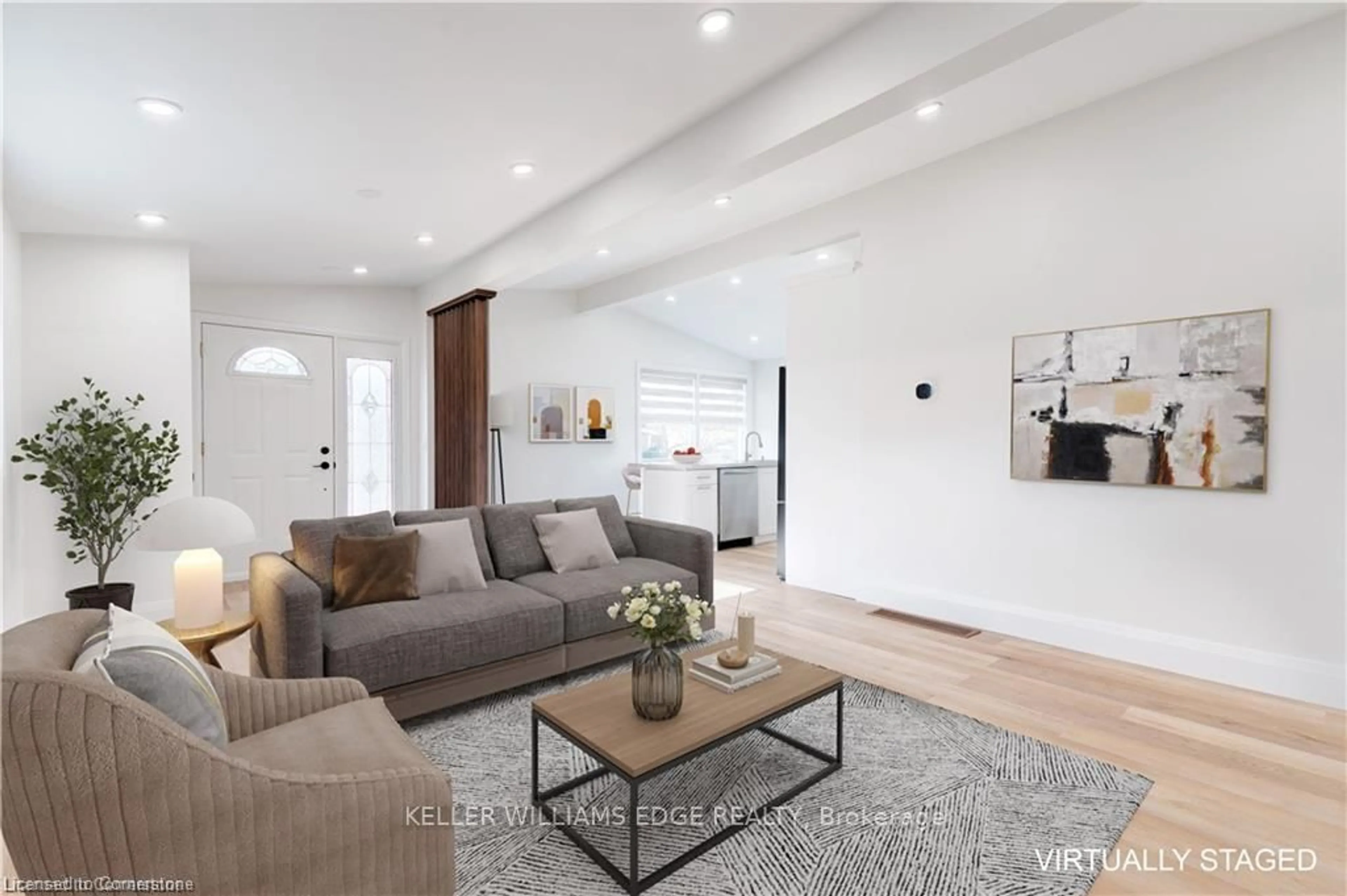 Living room with furniture, unknown for 67 Sunrise Dr, Hamilton Ontario L8K 4C4