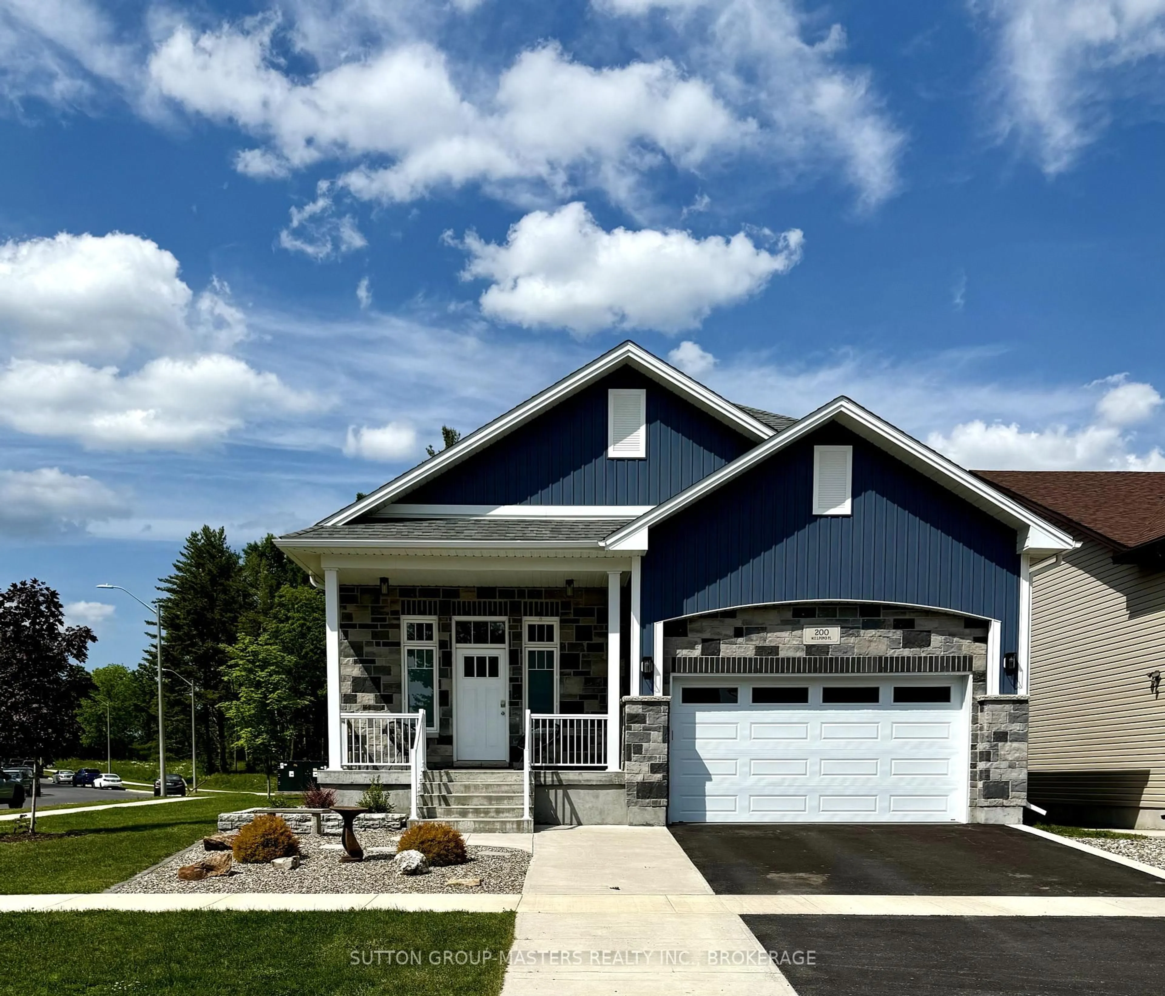 Home with vinyl exterior material, street for 200 Mill Pond Pl, Kingston Ontario K7M 0C9