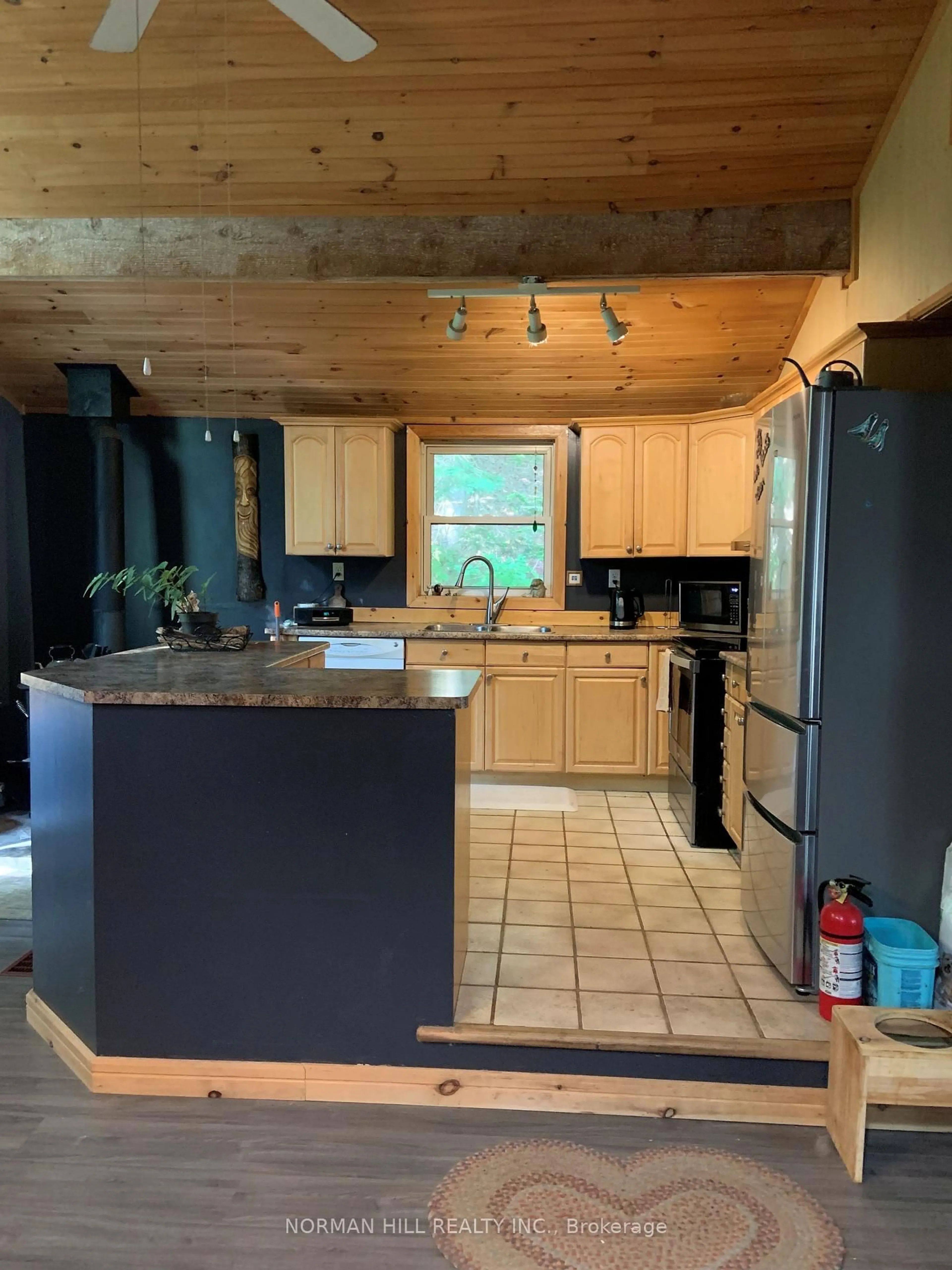 Open concept kitchen, unknown for 1094 Springdale Park Rd, Bracebridge Ontario P1L 1W9