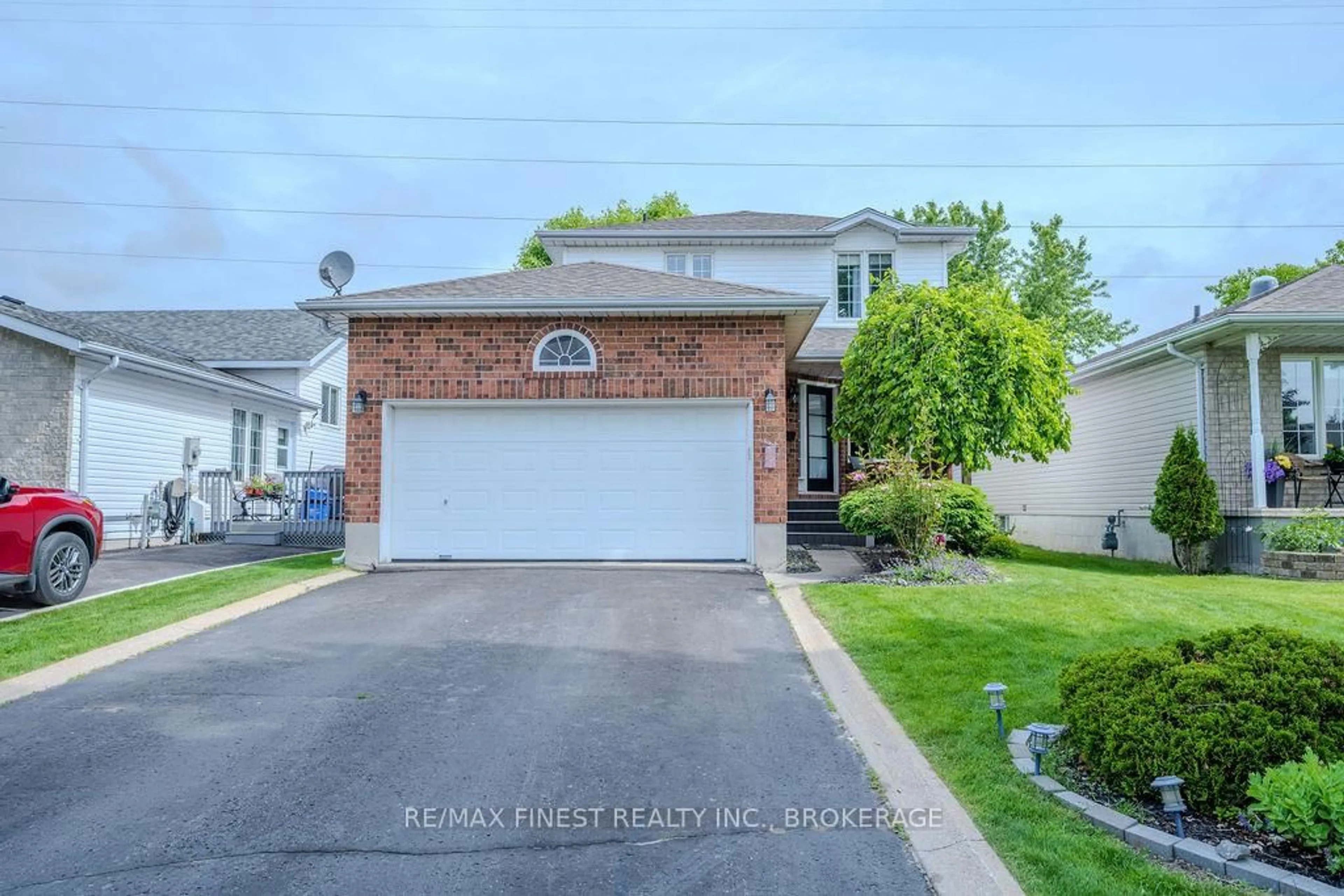 Unknown for 804 Peachwood St, Kingston Ontario K7P 3G6