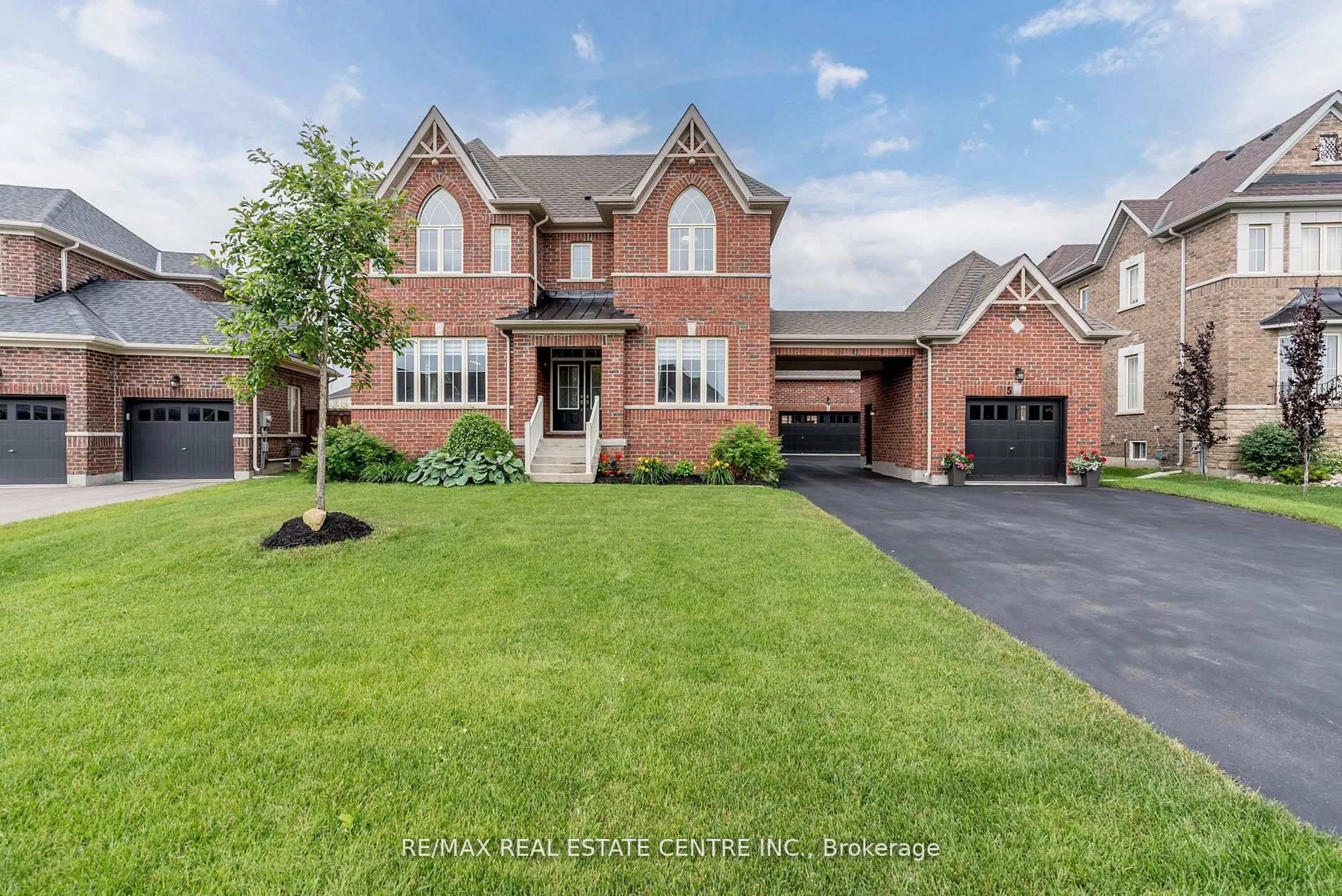 Home with brick exterior material, street for 5 Skelton St, Mono Ontario L9W 6W8