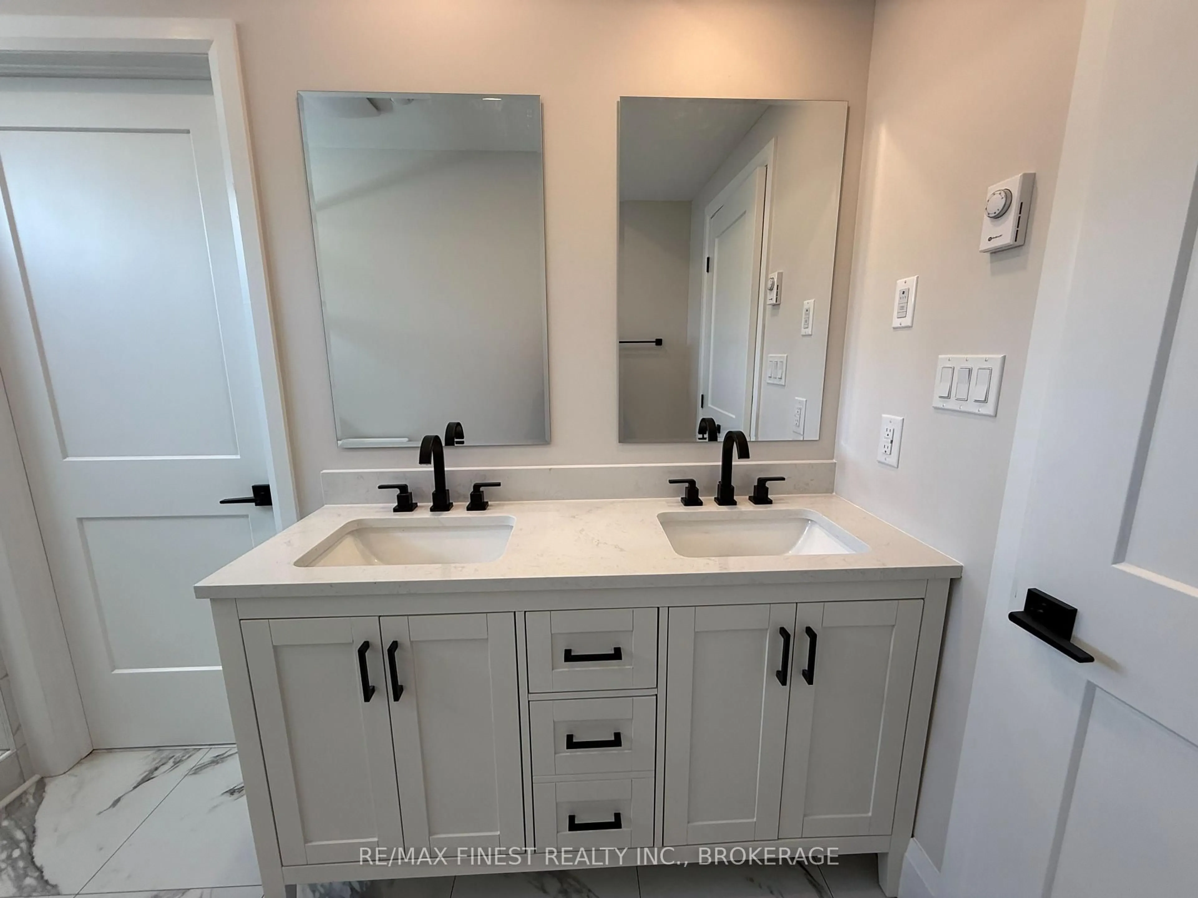 Contemporary bathroom, ceramic/tile floor for 284 WESTDALE Ave, Kingston Ontario K7L 4S7