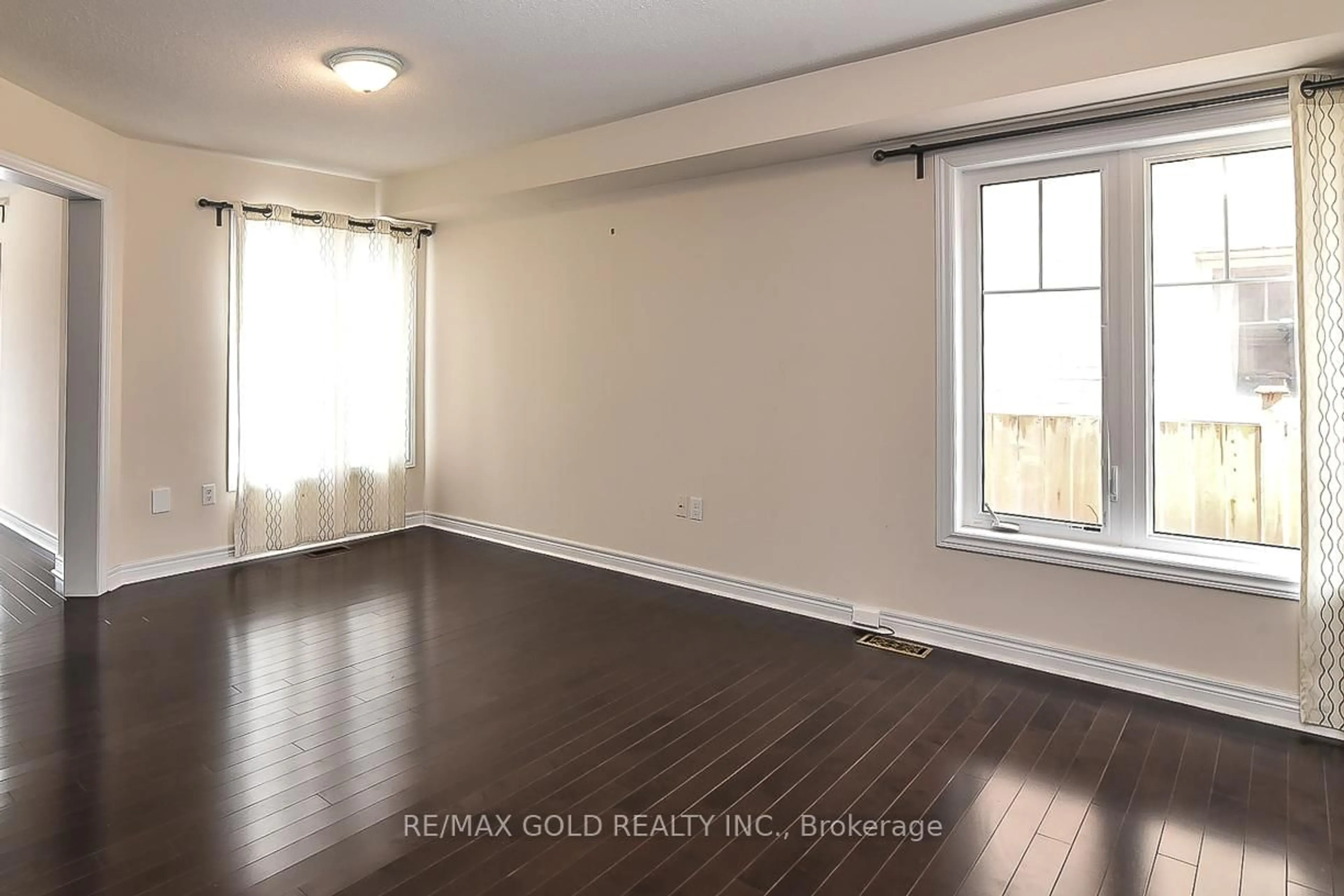 A pic of a room for 6 Keith Cres, Niagara-on-the-Lake Ontario L0S 1J0