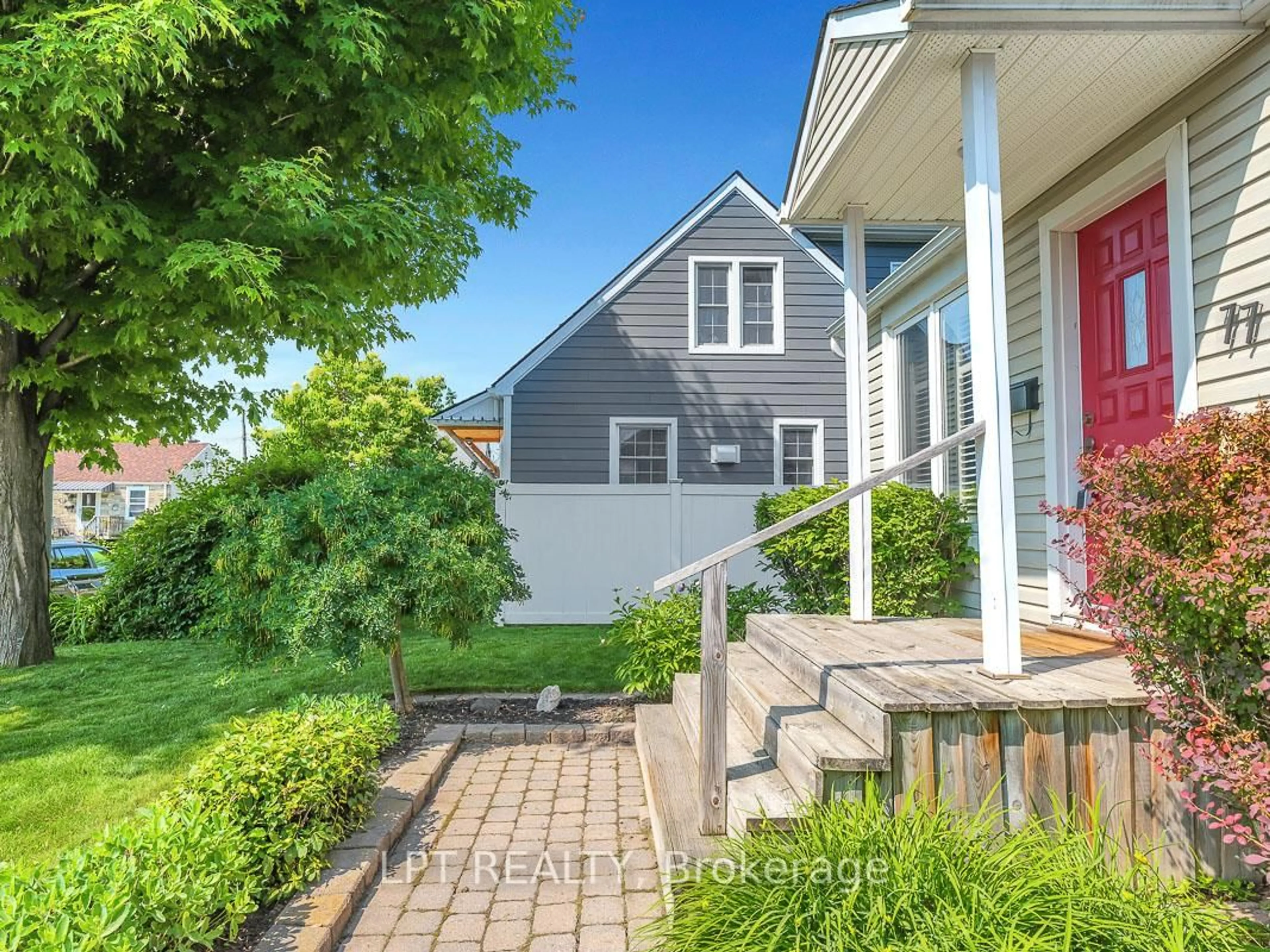 Unknown for 77 Harrold Pl, Ottawa Ontario K1Z 7N7
