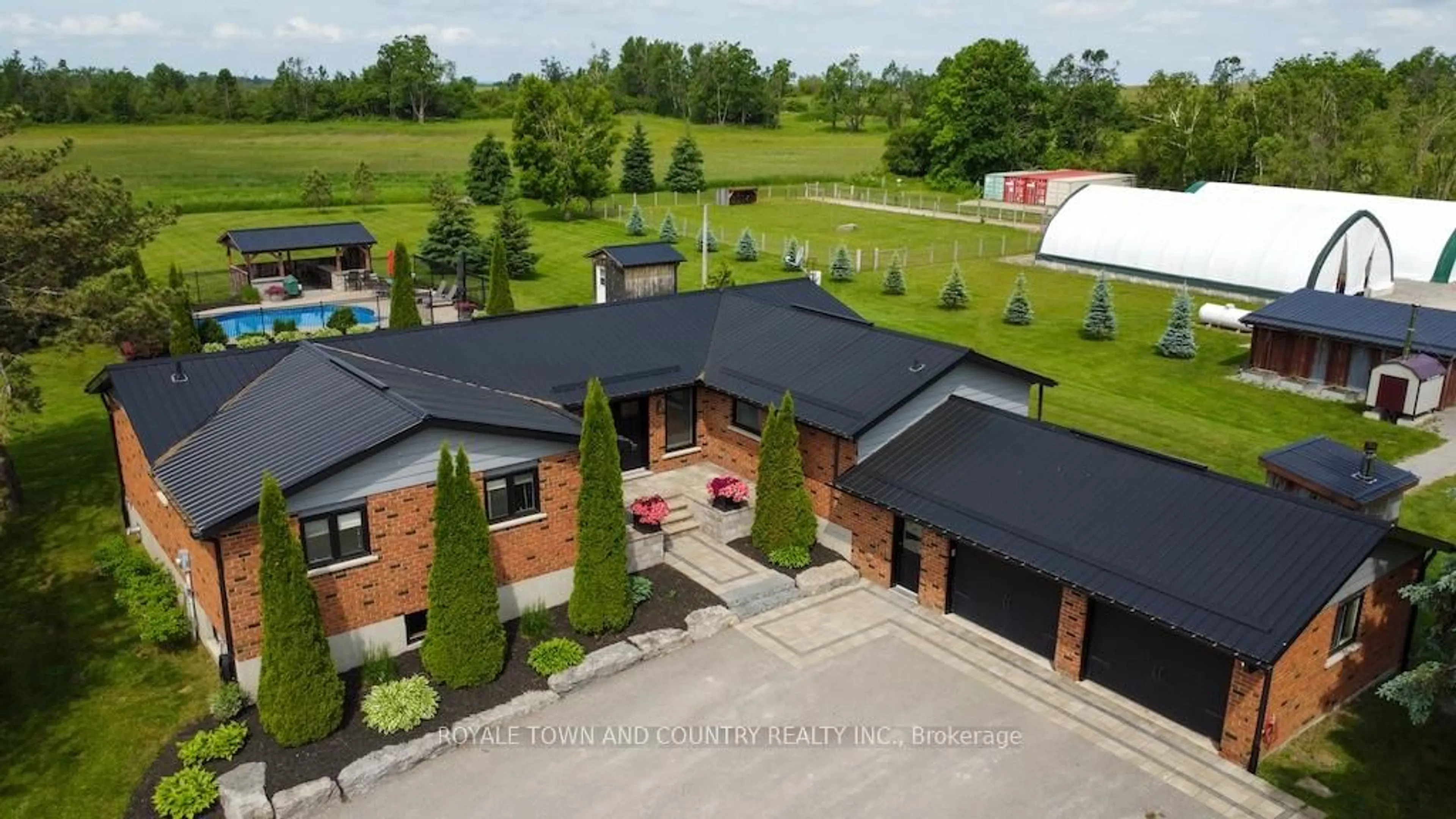 A pic from outside/outdoor area/front of a property/back of a property/a pic from drone, building for 92 Hickson Rd, Kawartha Lakes Ontario K0L 2X0