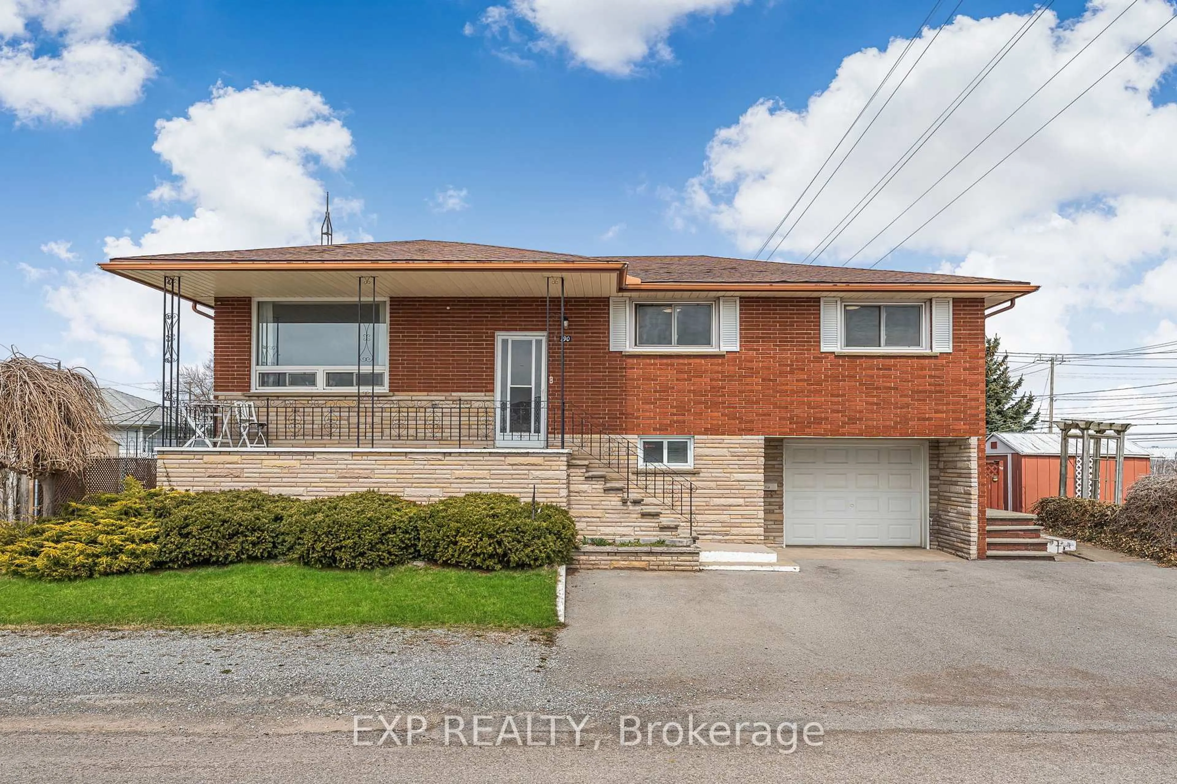 Home with brick exterior material, street for 190 Christmas St, Port Colborne Ontario L3K 1M9