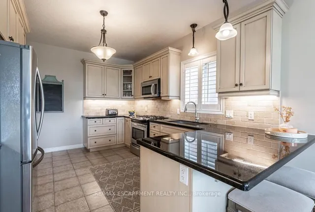 Additional property image - 127 Garinger Cres