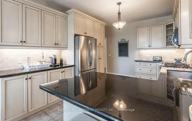 Additional property image - 127 Garinger Cres
