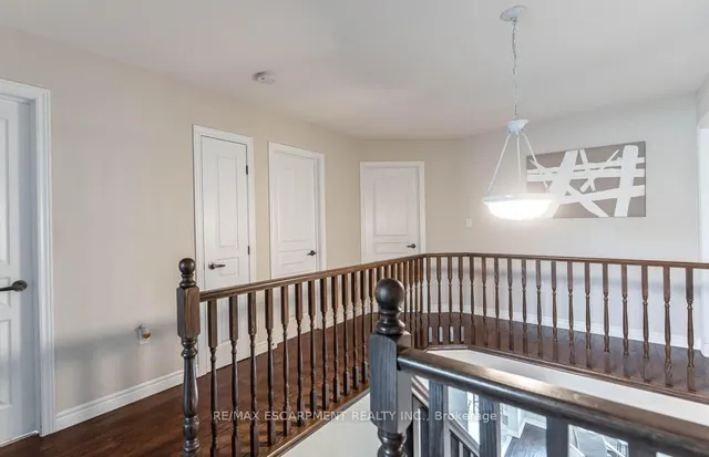 Additional property image - 127 Garinger Cres