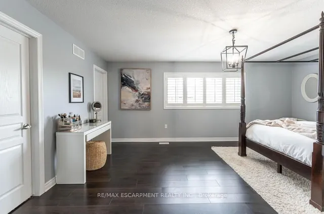 Additional property image - 127 Garinger Cres