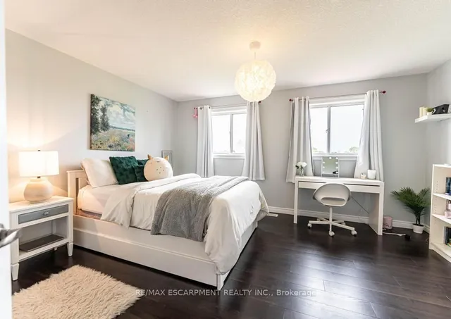 Additional property image - 127 Garinger Cres