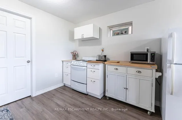 Additional property image - 127 Garinger Cres