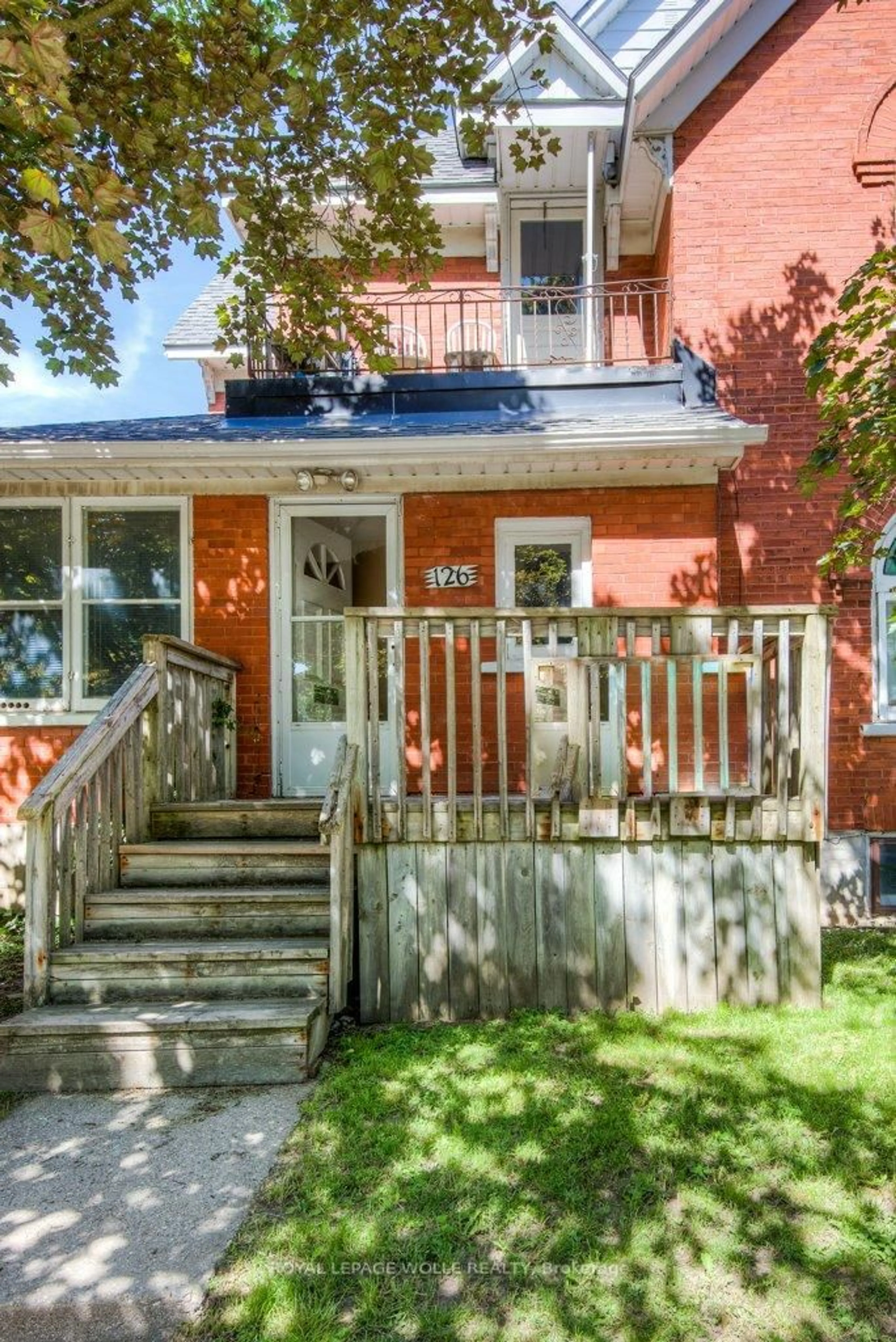 Home with brick exterior material, street for 126 Albert St, Waterloo Ontario N2L 3T1