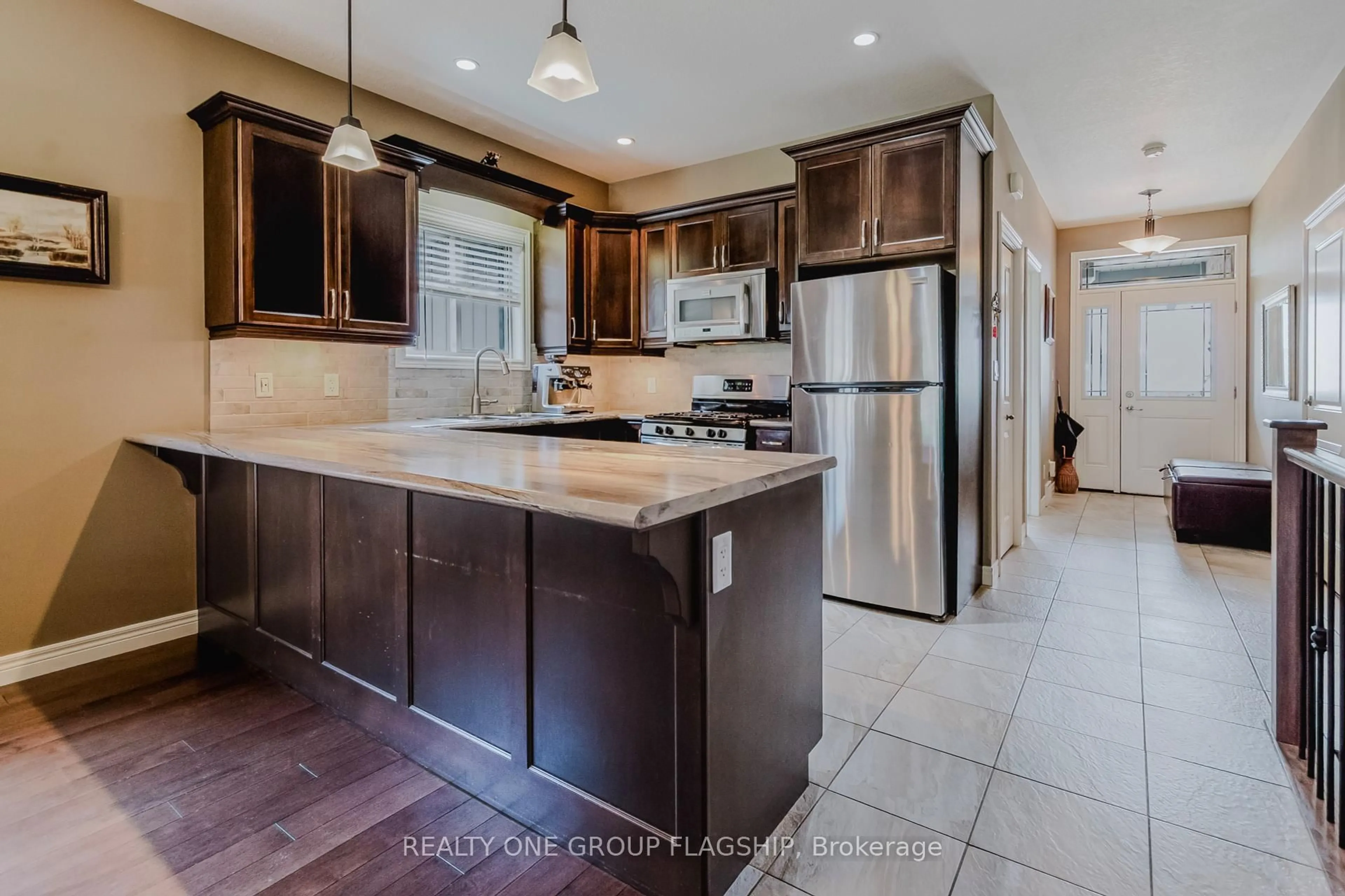 Open concept kitchen, ceramic/tile floor for 12 Lafayette St, Haldimand Ontario N0A 1J0