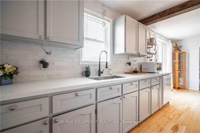 Additional property image - 8554 HALDIBROOK Rd