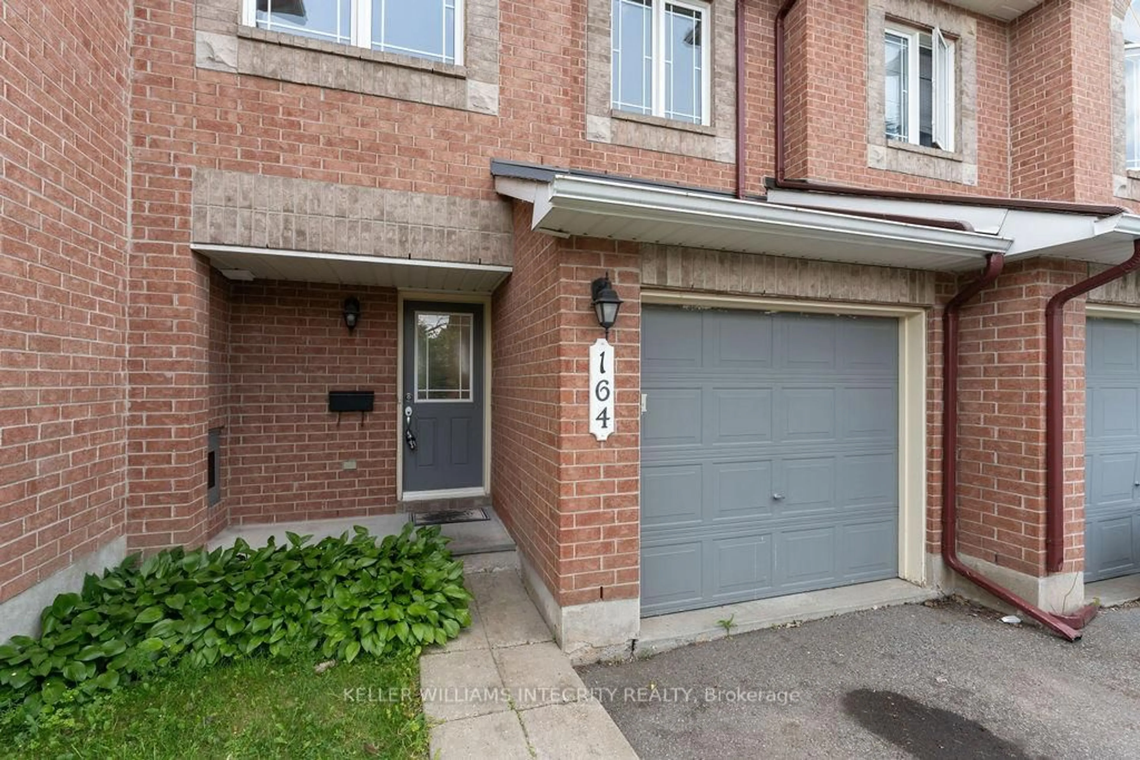 Unknown for 164 Sorento St, Ottawa Ontario K2J 0B4