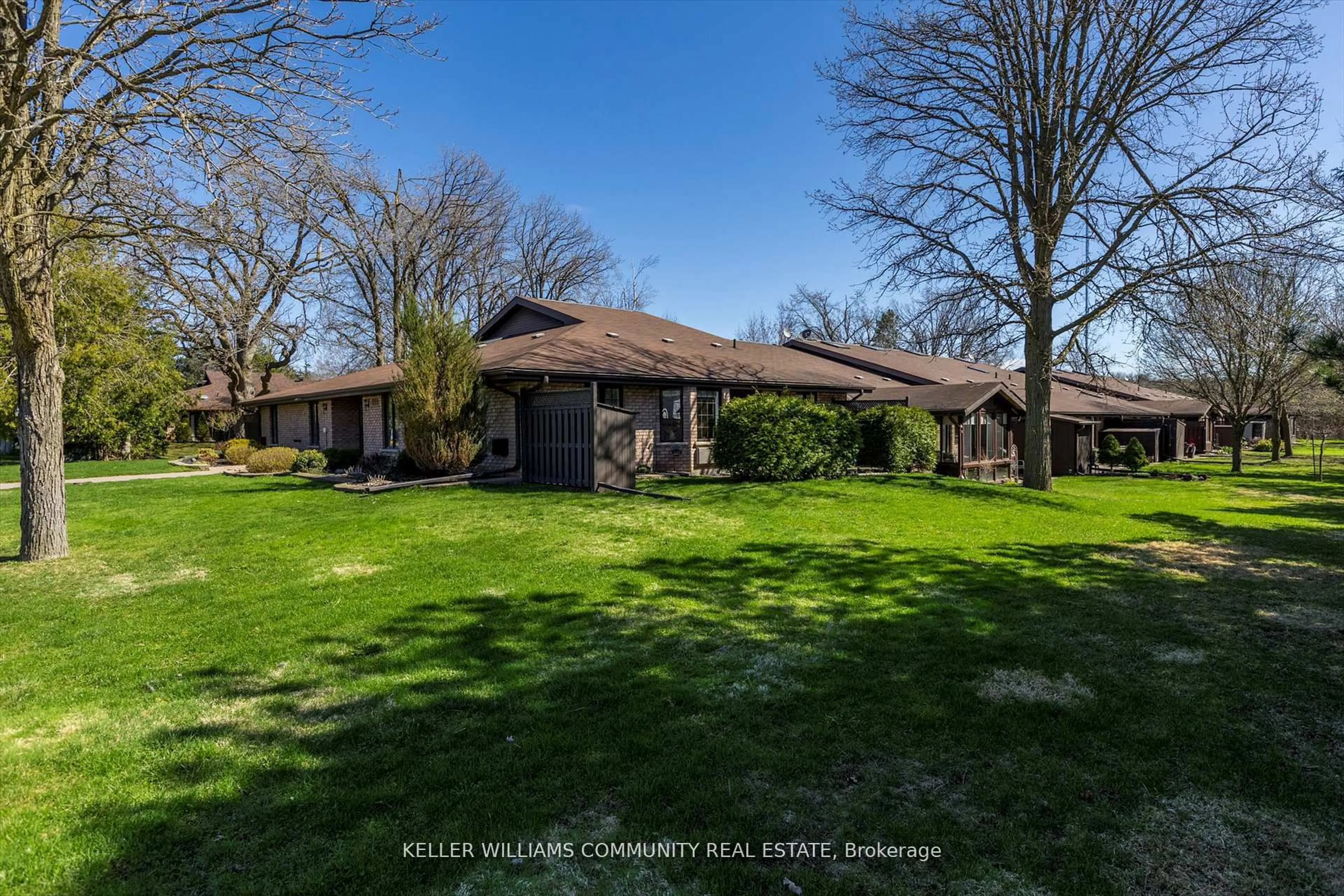 A pic from outside/outdoor area/front of a property/back of a property/a pic from drone, water/lake/river/ocean view for 699 Whitaker St #5, Peterborough East Ontario K9H 7K3