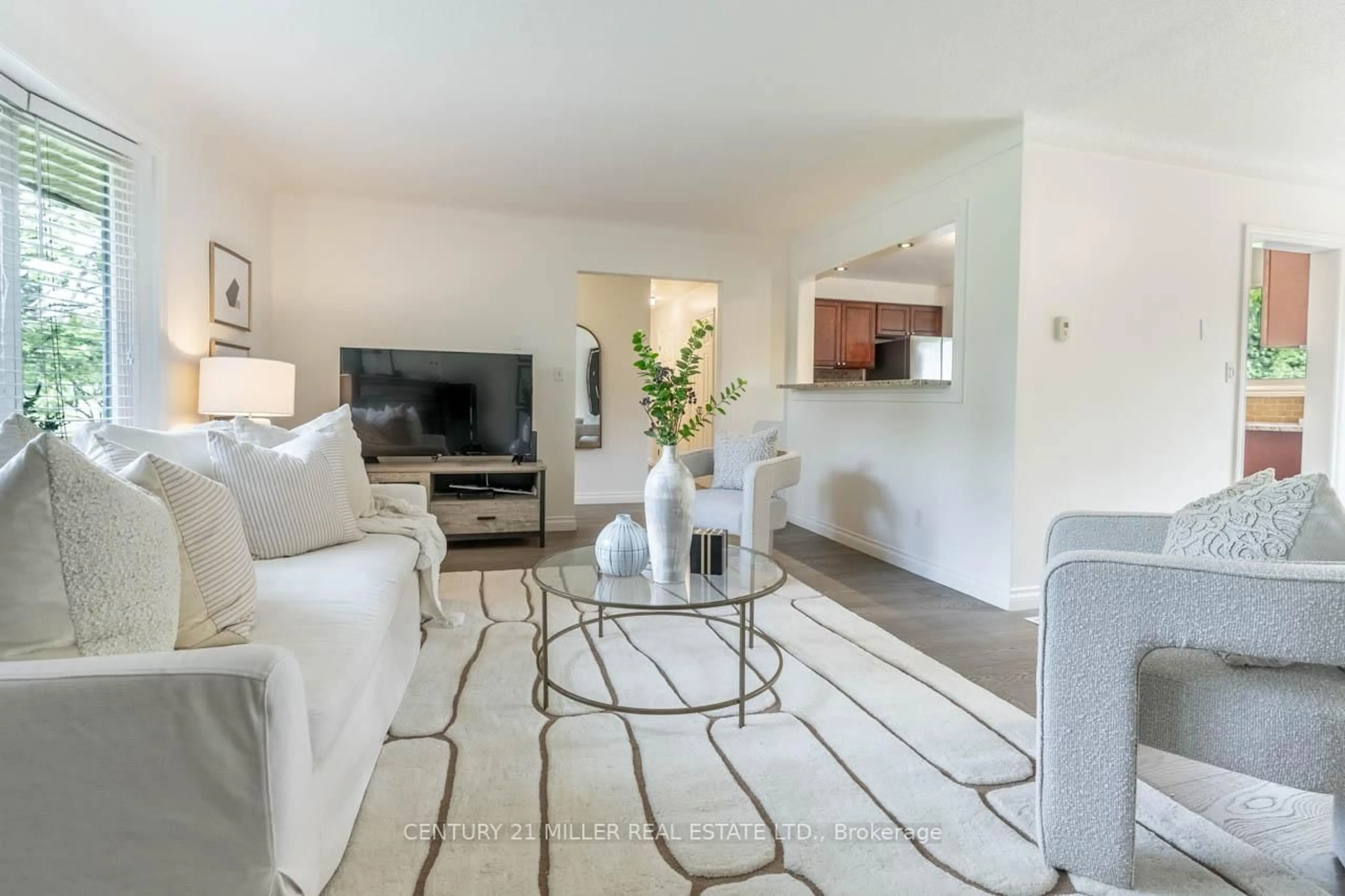 Living room with furniture, unknown for 334 Freelton Rd, Hamilton Ontario N0B 2J0