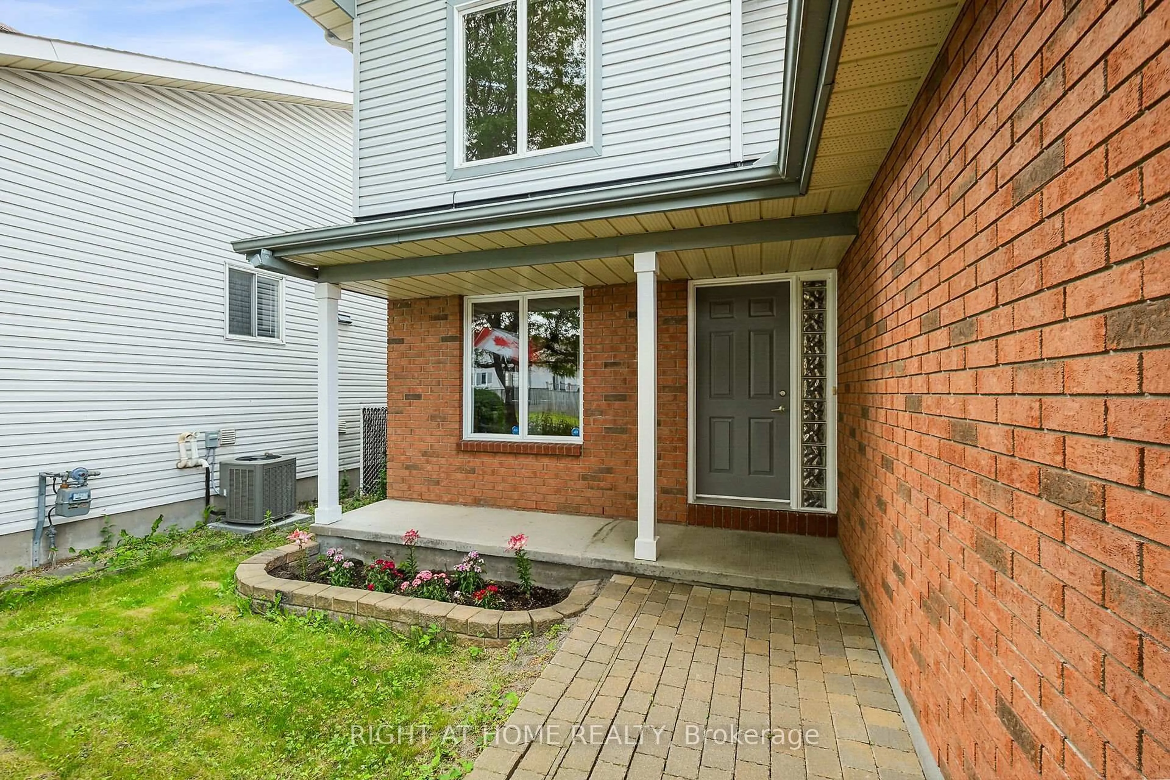 Home with brick exterior material, street for 5119 LERNER Way, Ottawa Ontario K1J 1B3
