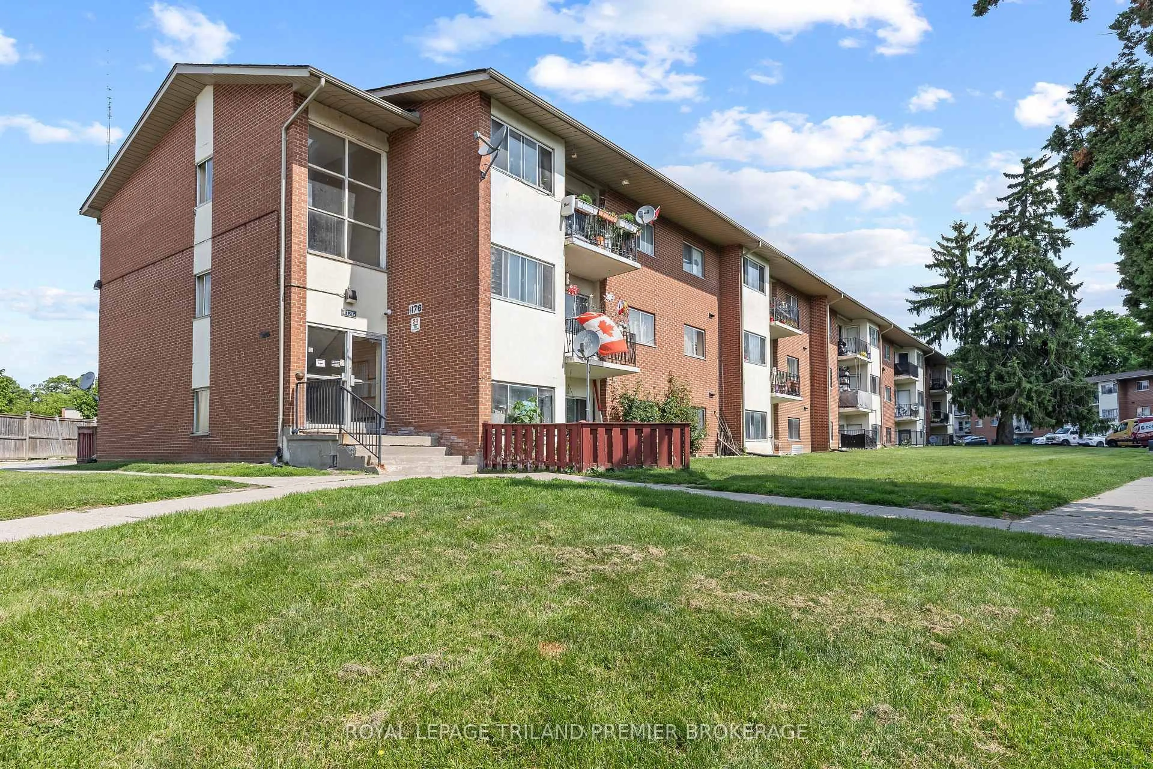 Unknown for 1176 Hamilton Rd #109, London East Ontario N5W 1A9