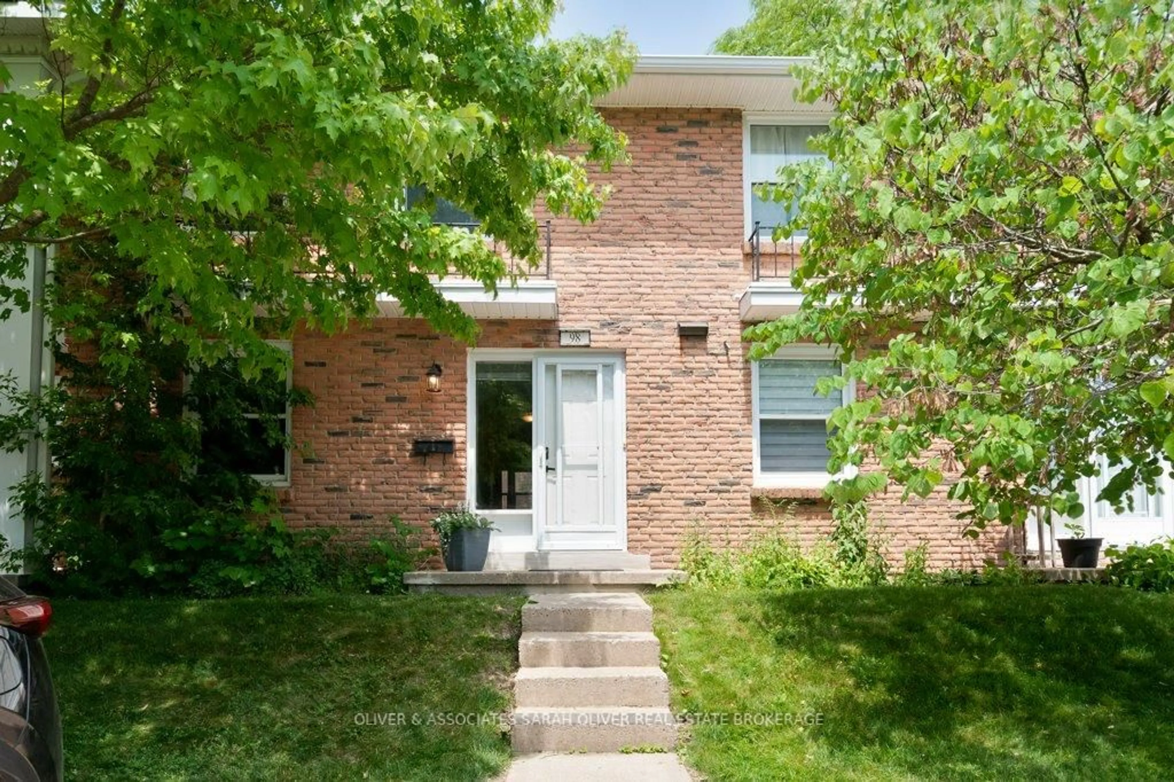 Home with brick exterior material, street for 1385 Commissioners Rd #98, London South Ontario N6K 1E2