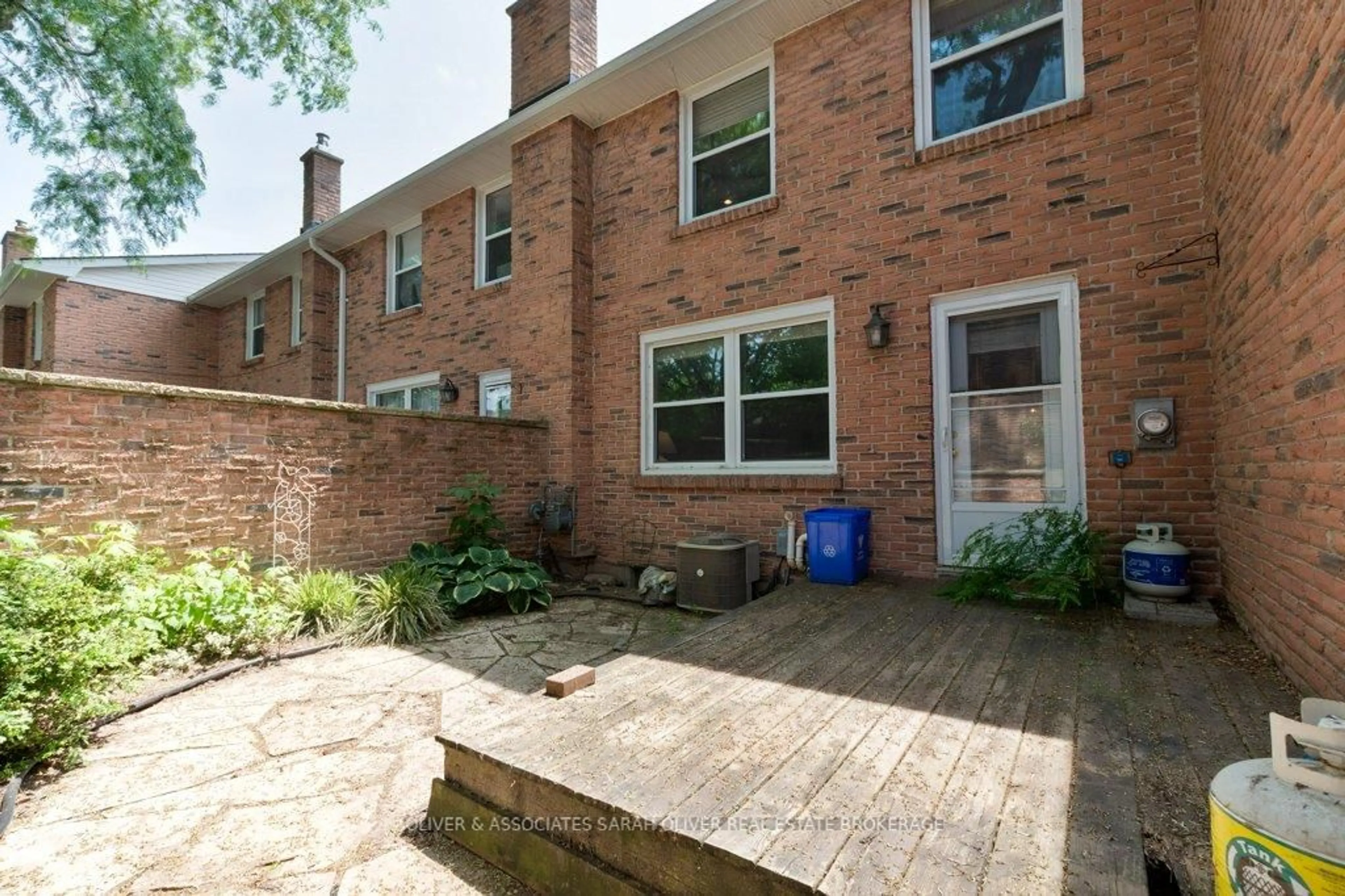 Unknown for 1385 Commissioners Rd #98, London South Ontario N6K 1E2