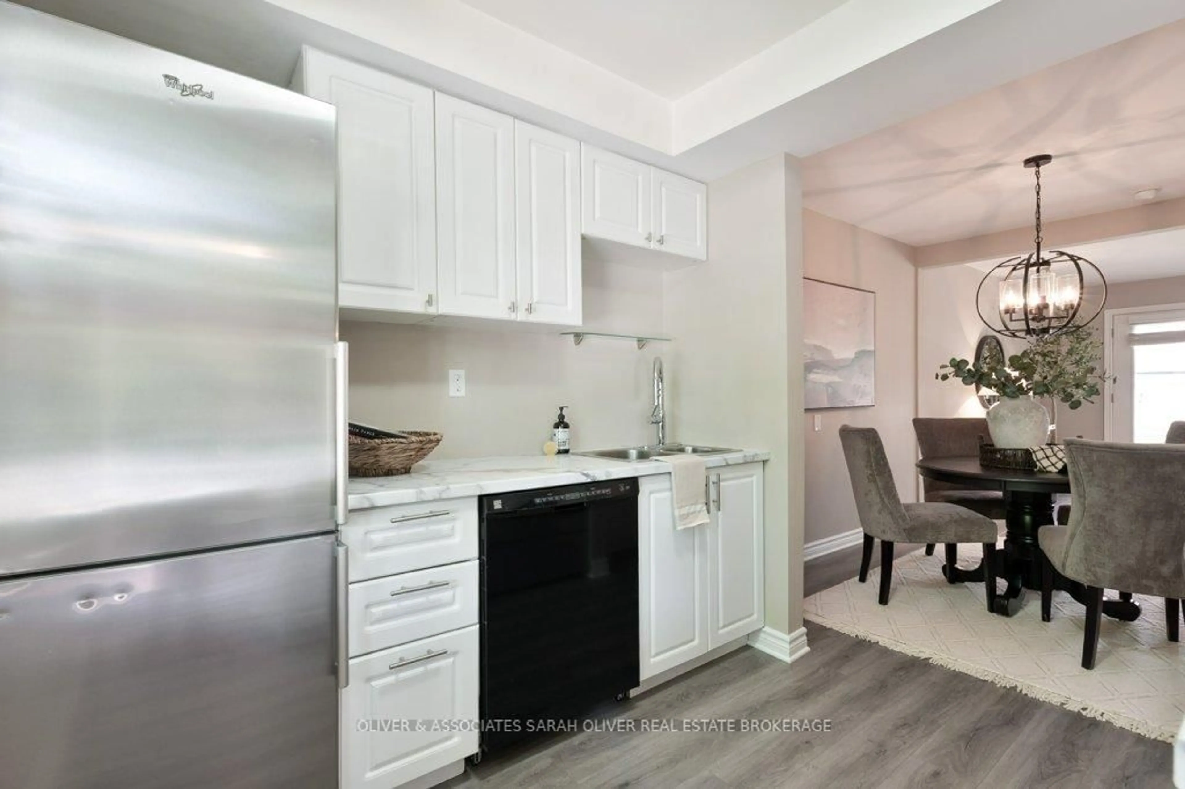 Unknown for 1385 Commissioners Rd #98, London South Ontario N6K 1E2