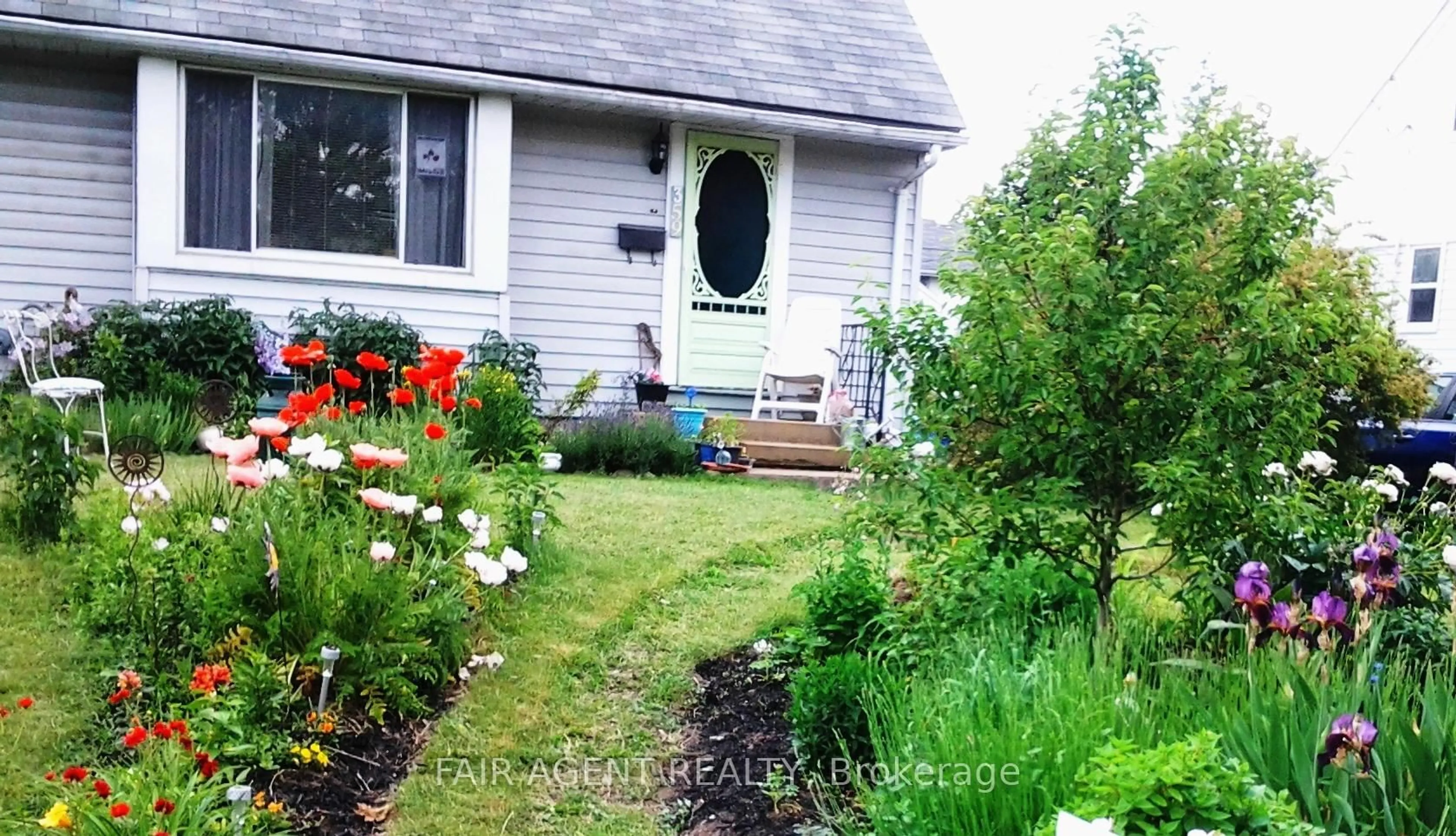 Unknown for 359 FLANDERS Row, London East Ontario N5Y 1C3