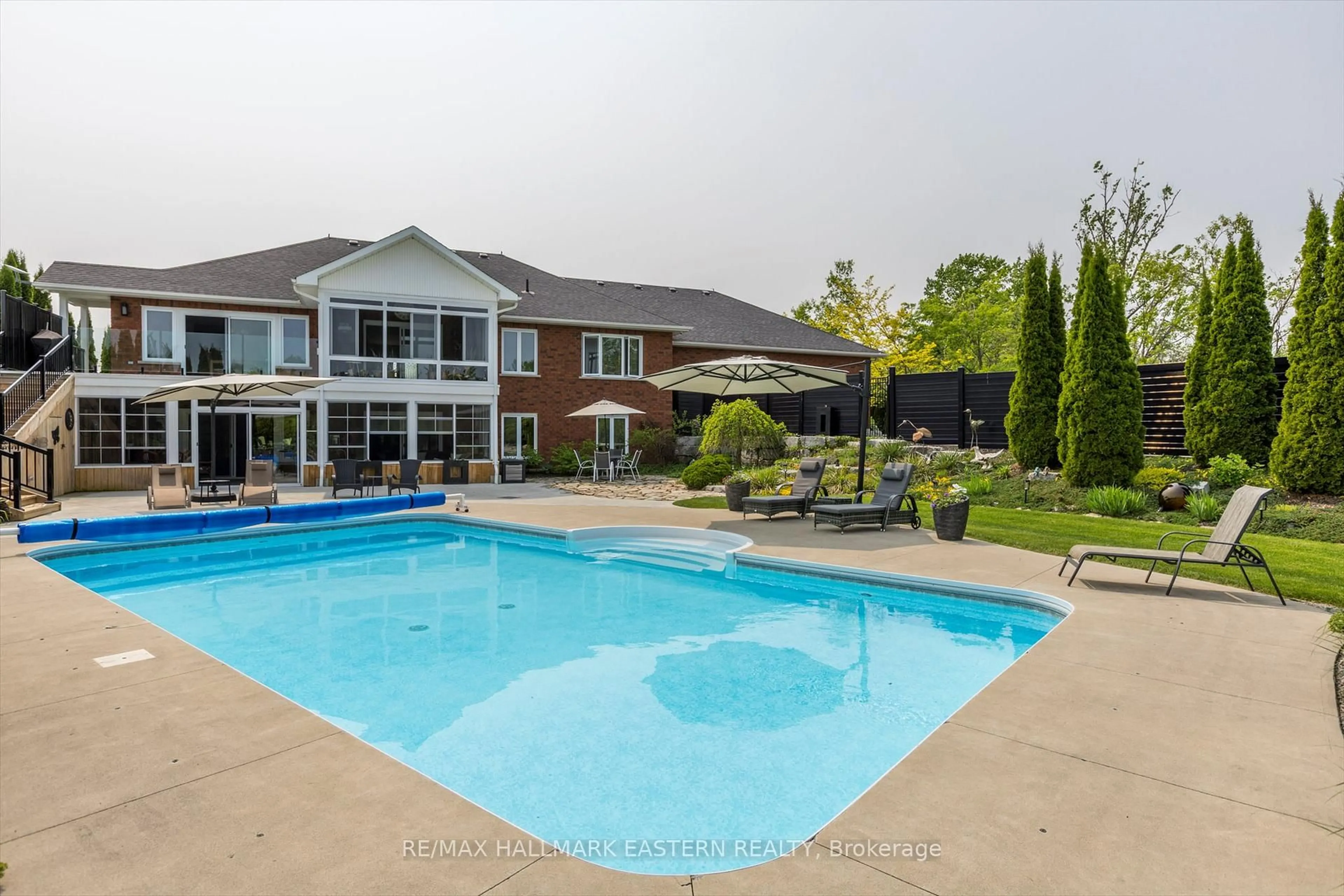 Pool for 1265 Floods Dr, Selwyn Ontario K0L 1T0