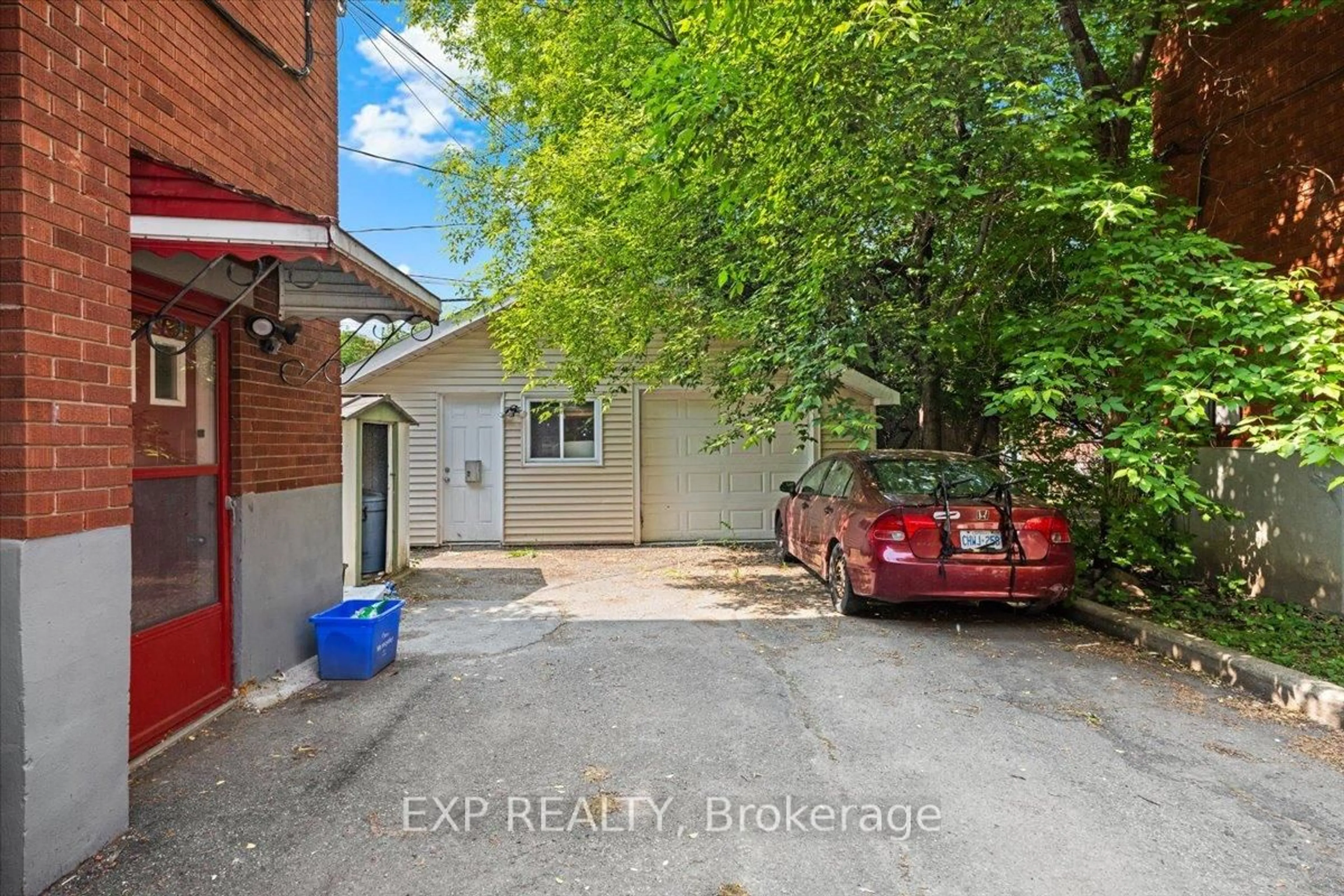 Unknown for 124 Lebrun St, Ottawa Ontario K1L 5C9