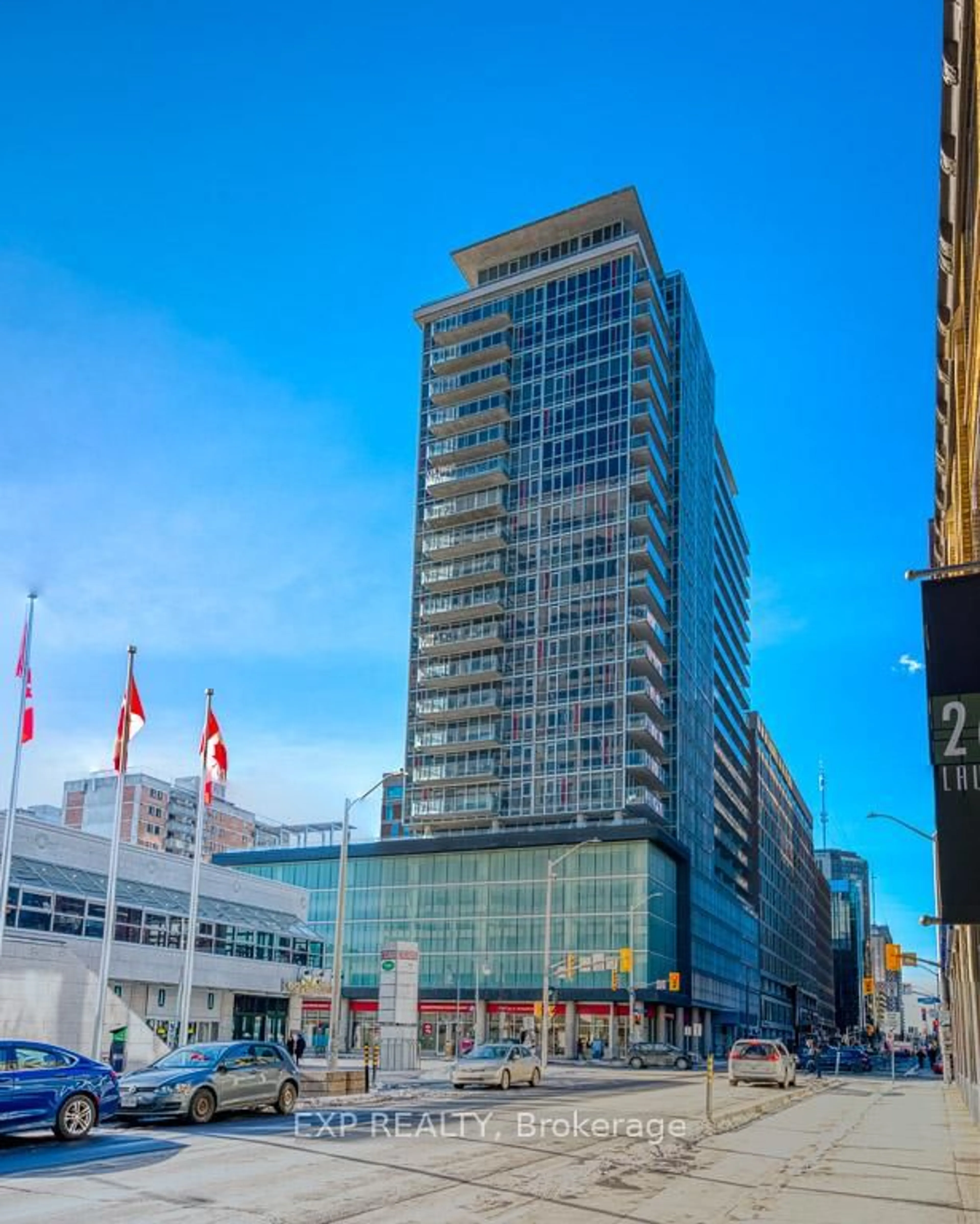 Indoor foyer for 324 Laurier Ave #2101, Ottawa Ontario K1P 0A4
